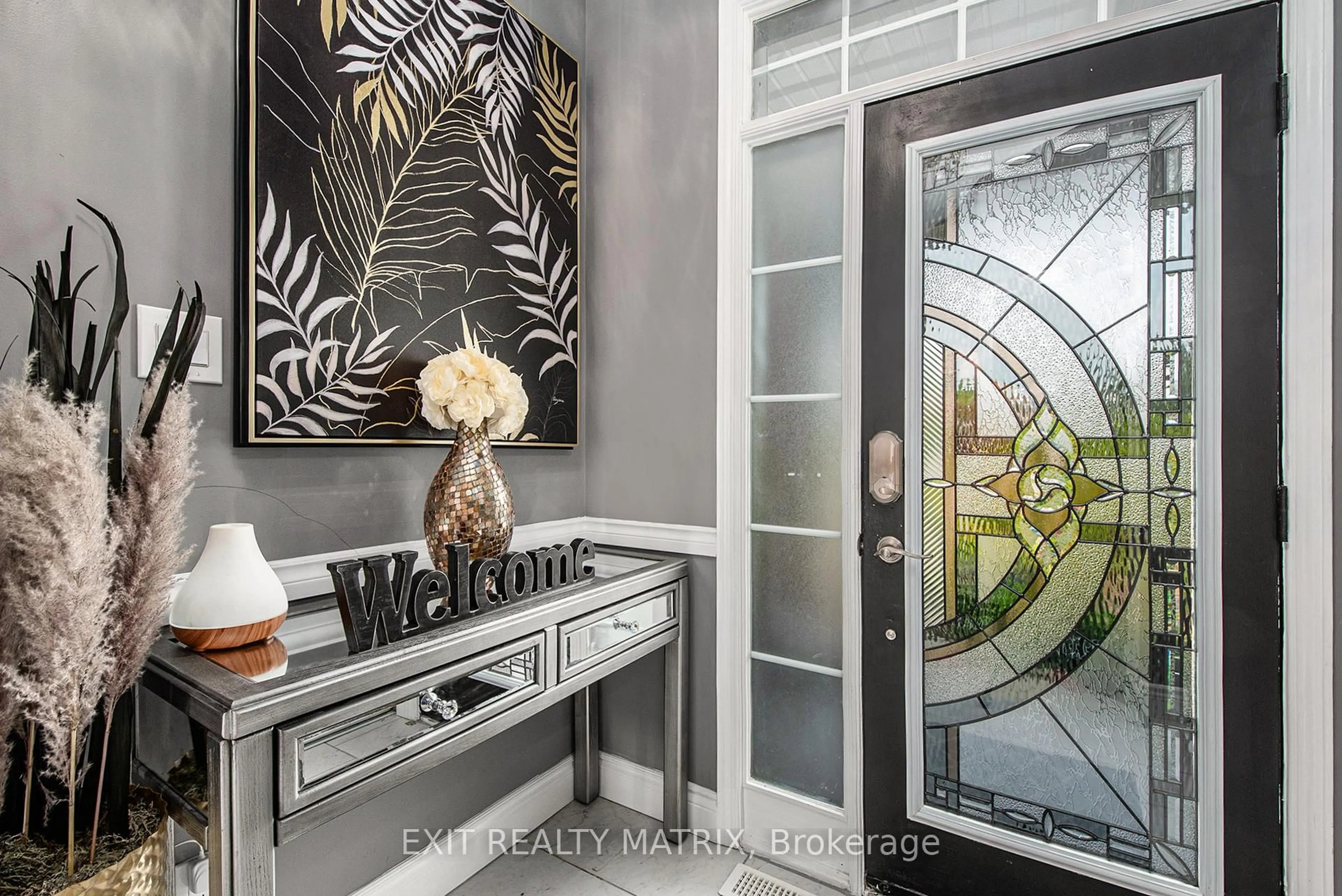 Indoor entryway for 1175 LICHEN Ave, Ottawa Ontario K4A 4A6