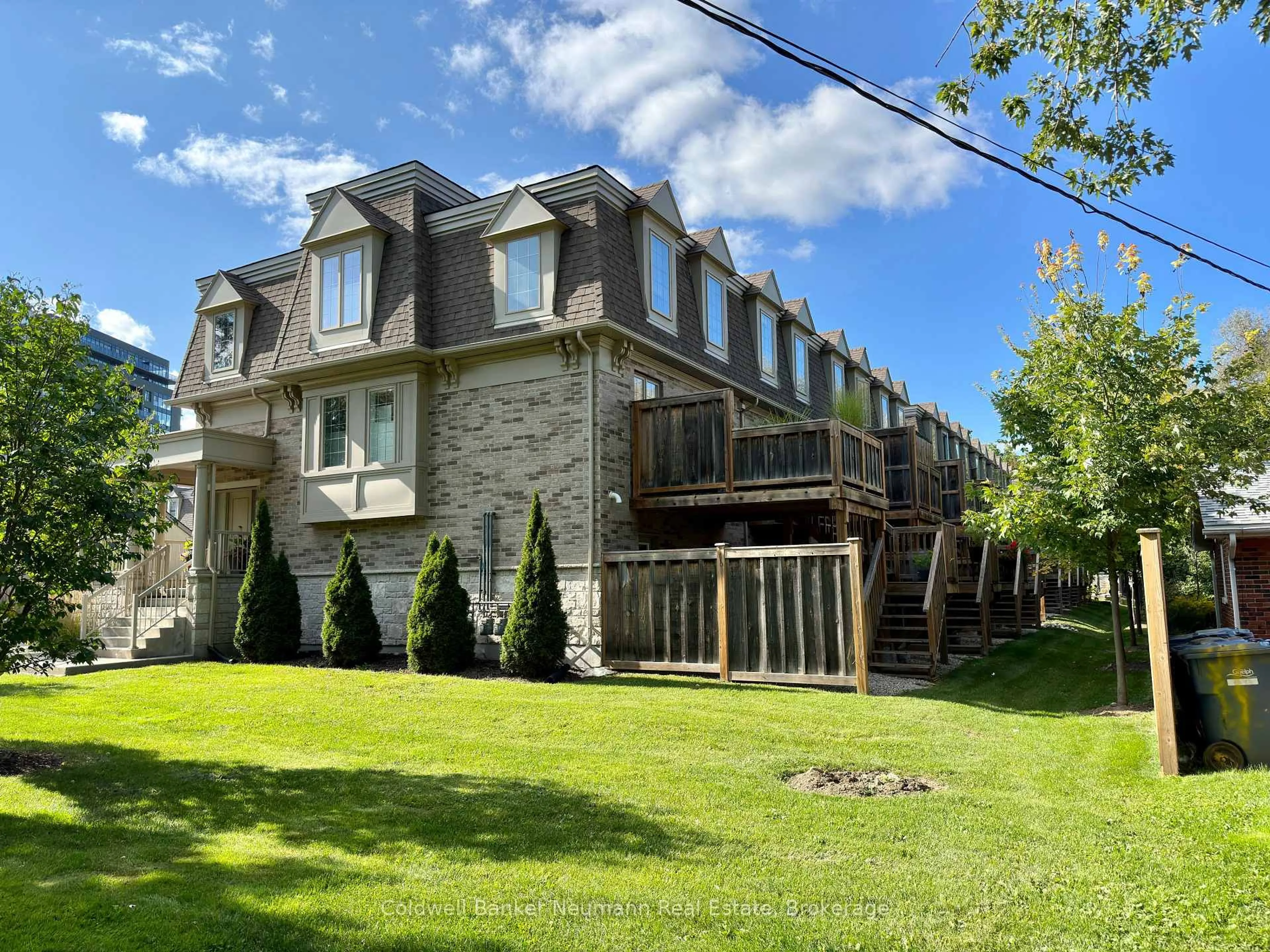 Unknown for 72 York Rd #4, Guelph Ontario N1E 0M3