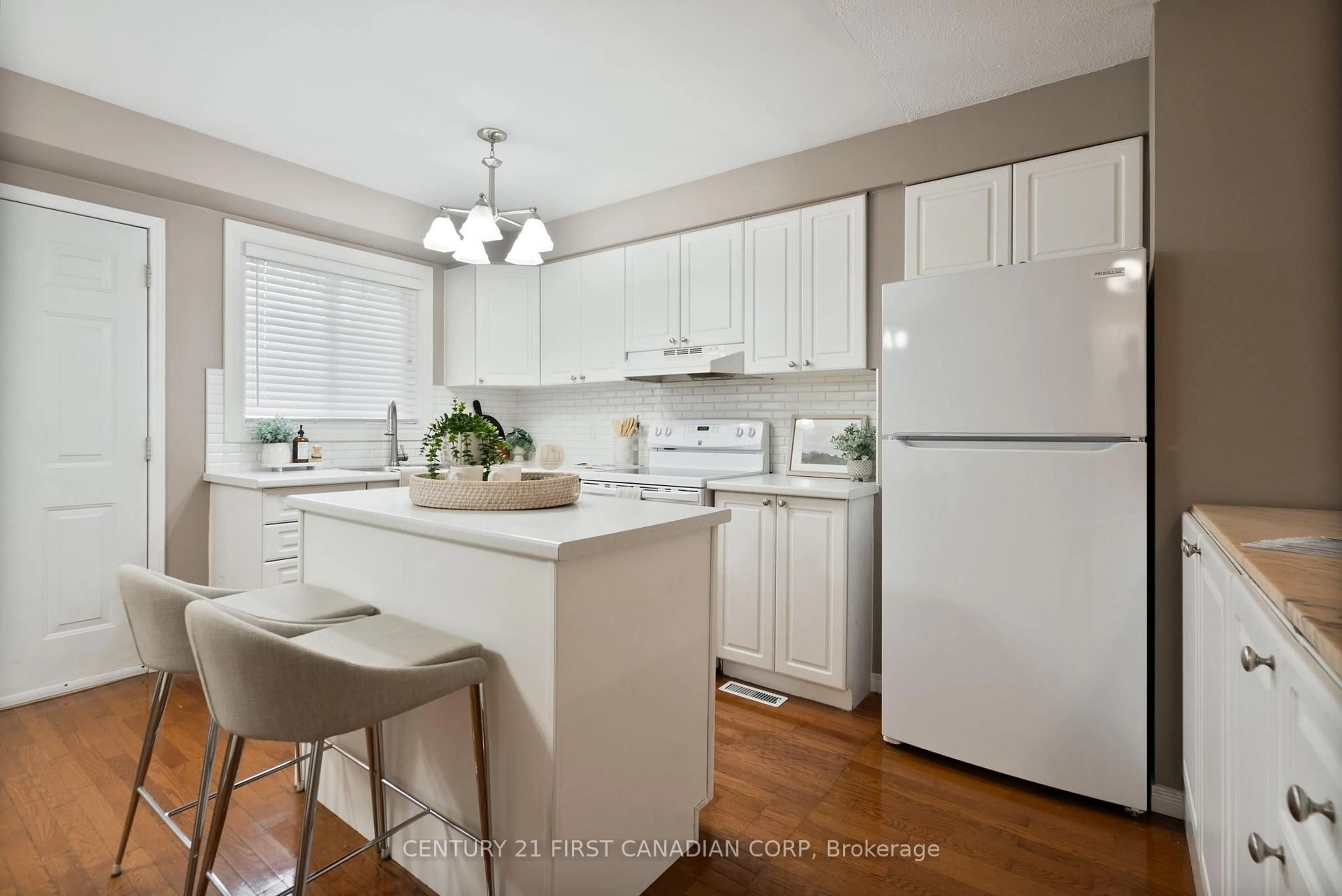 Open concept kitchen, unknown for 320 Westminster Ave #21, London South Ontario N6C 5H5