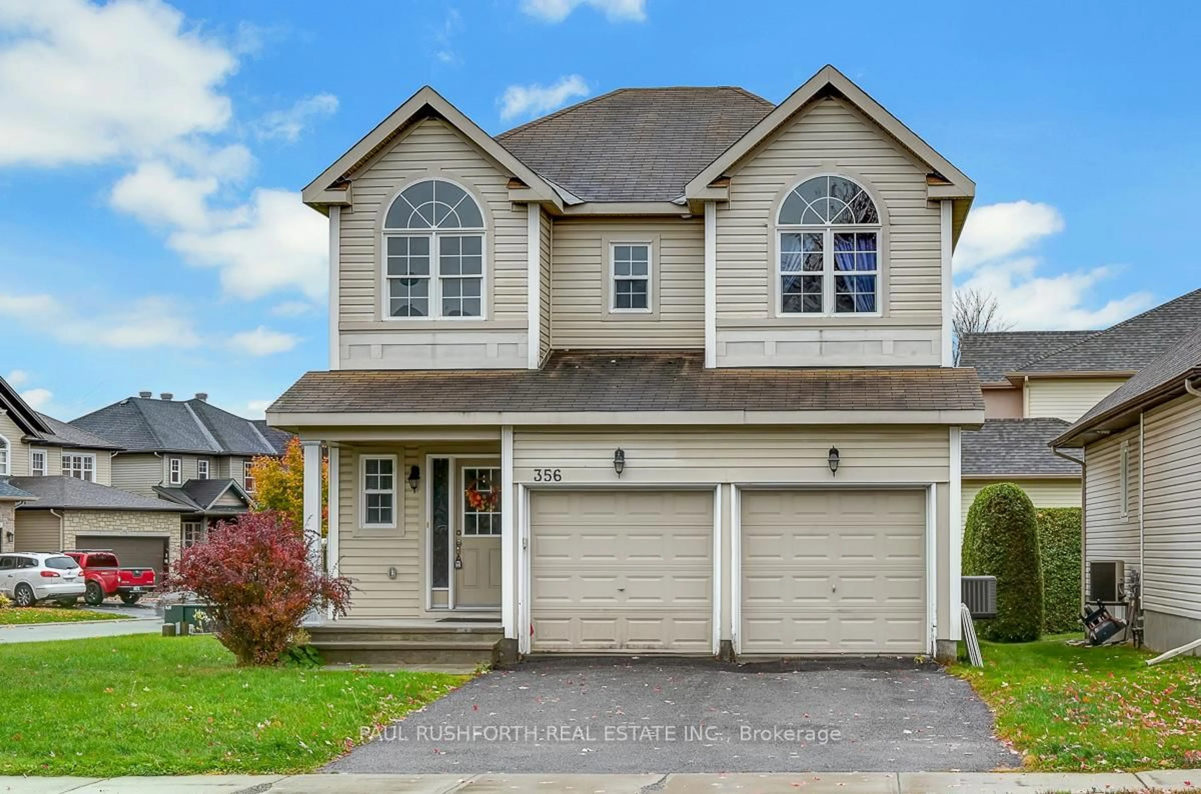 Home with vinyl exterior material, street for 356 West Ridge Dr, Stittsville Ontario K2S 2G8