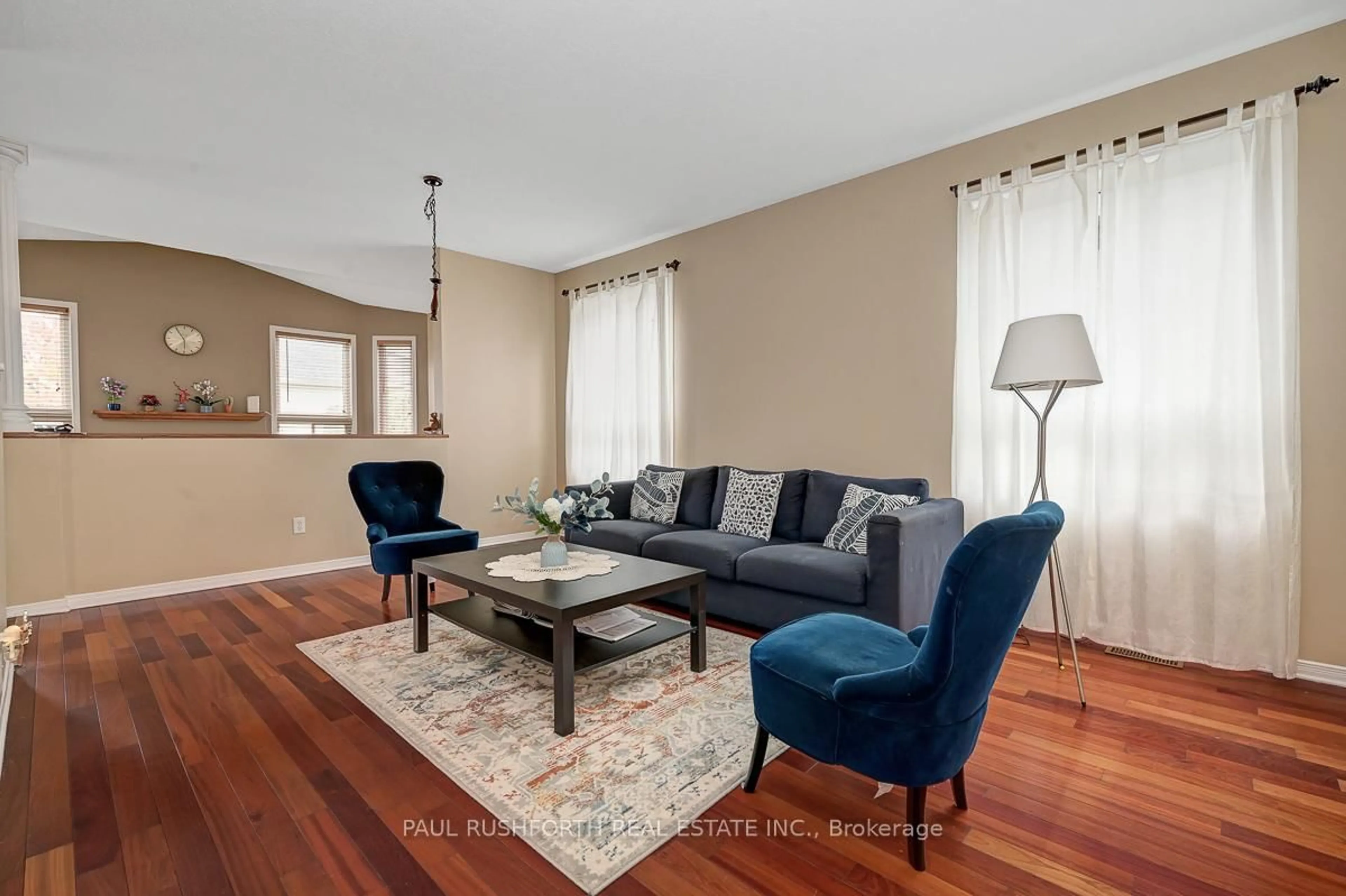Living room with furniture, wood/laminate floor for 356 West Ridge Dr, Stittsville Ontario K2S 2G8