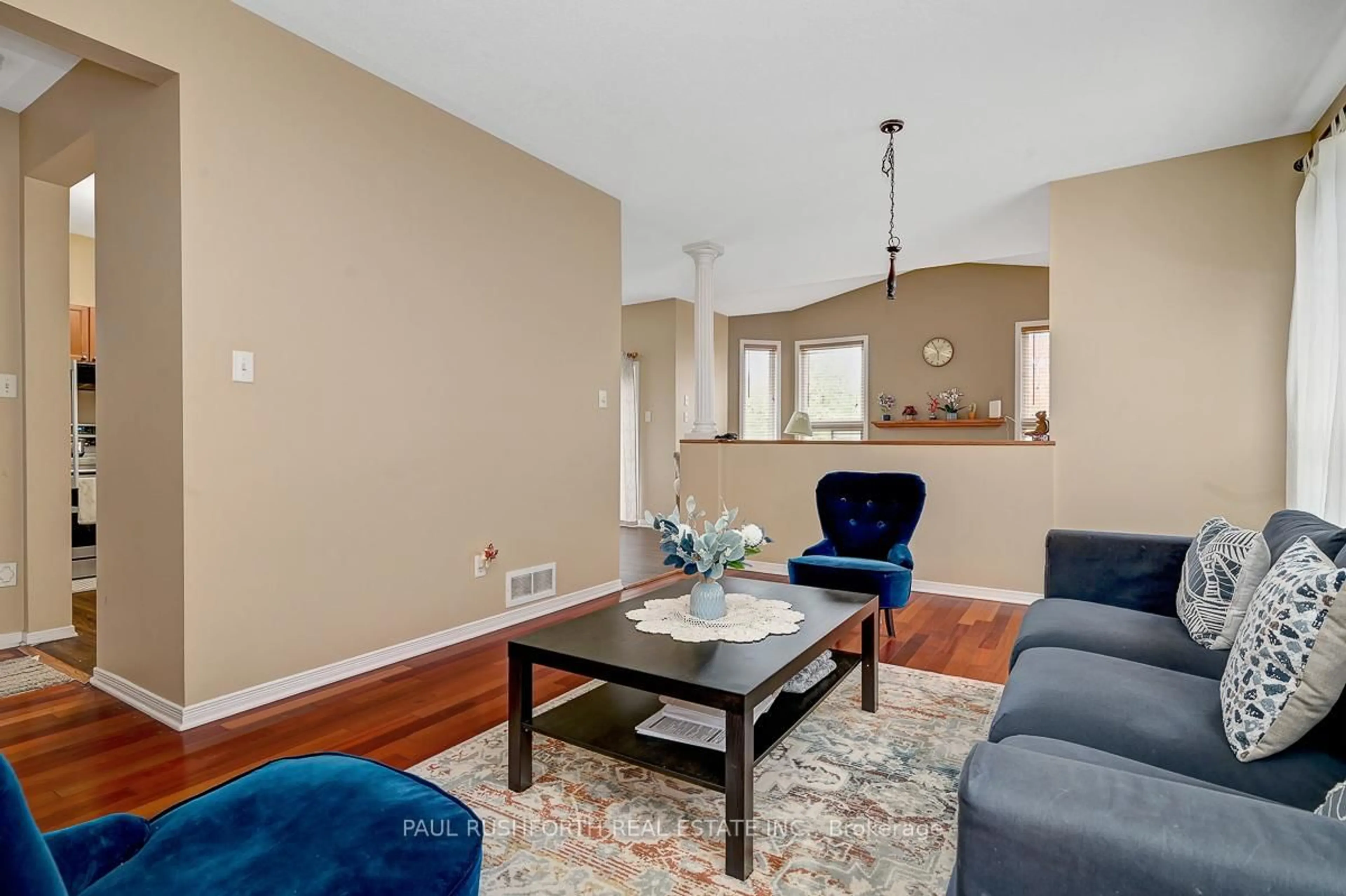Living room with furniture, unknown for 356 West Ridge Dr, Stittsville Ontario K2S 2G8
