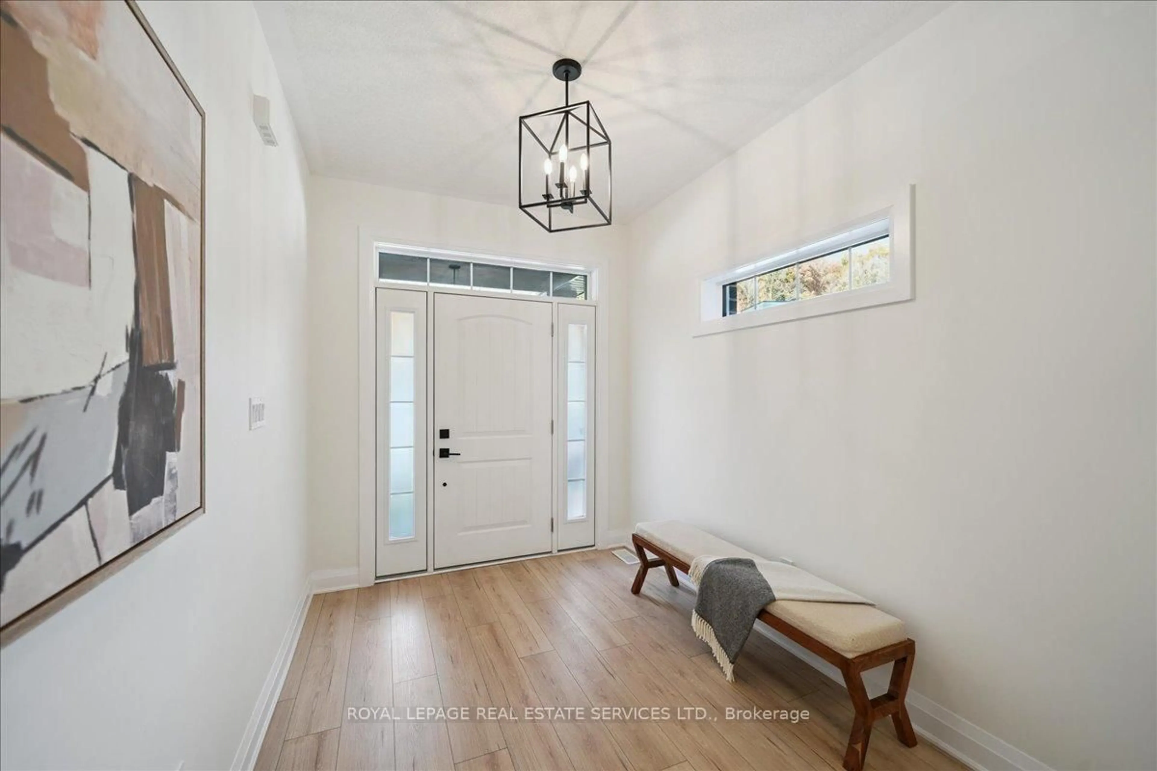 Indoor entryway for 96 Nathalie St, Kitchener Ontario N2E 0H9