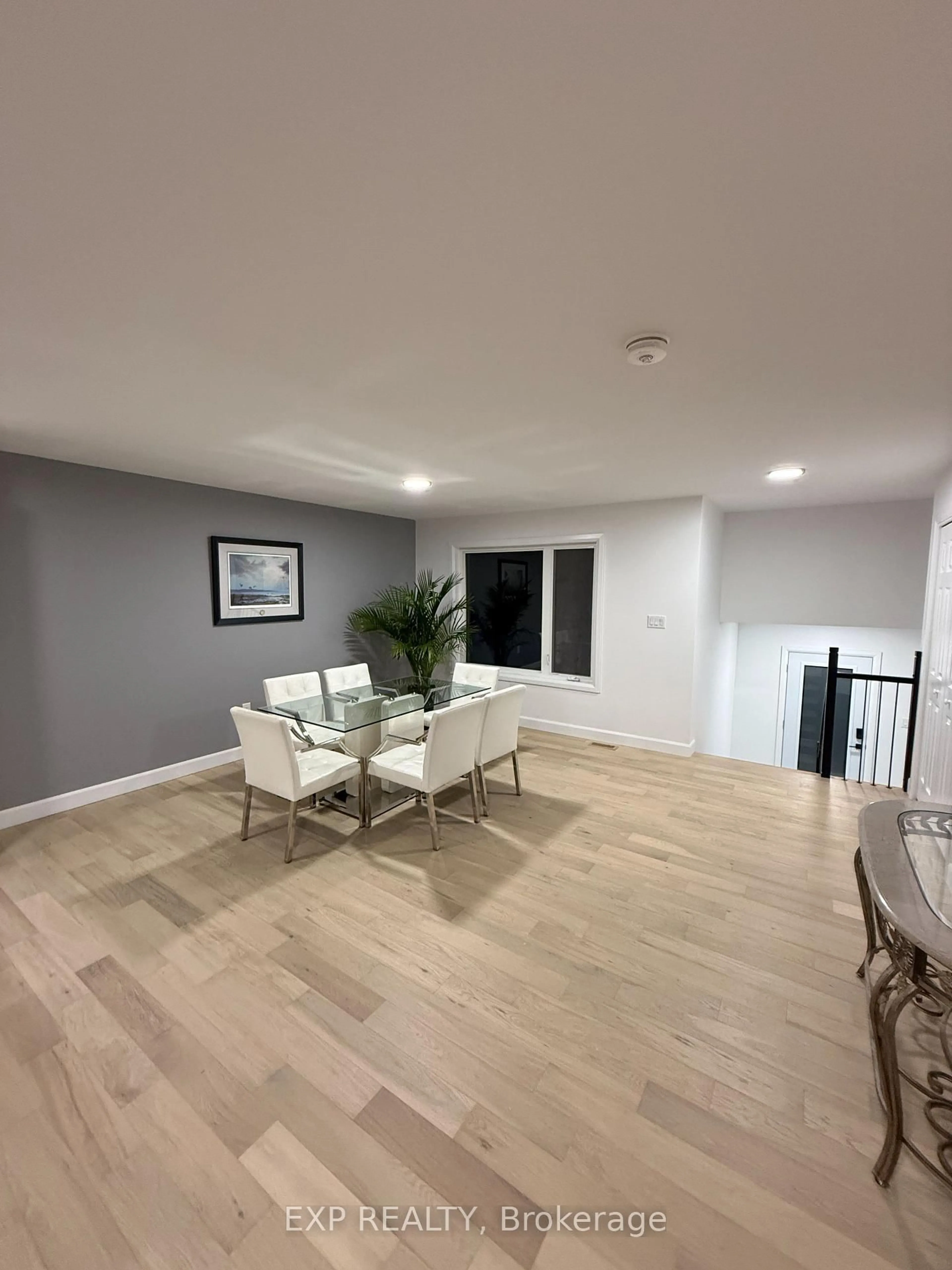 Unknown for 24 S Beech St, South Glengarry Ontario K0C 1N0