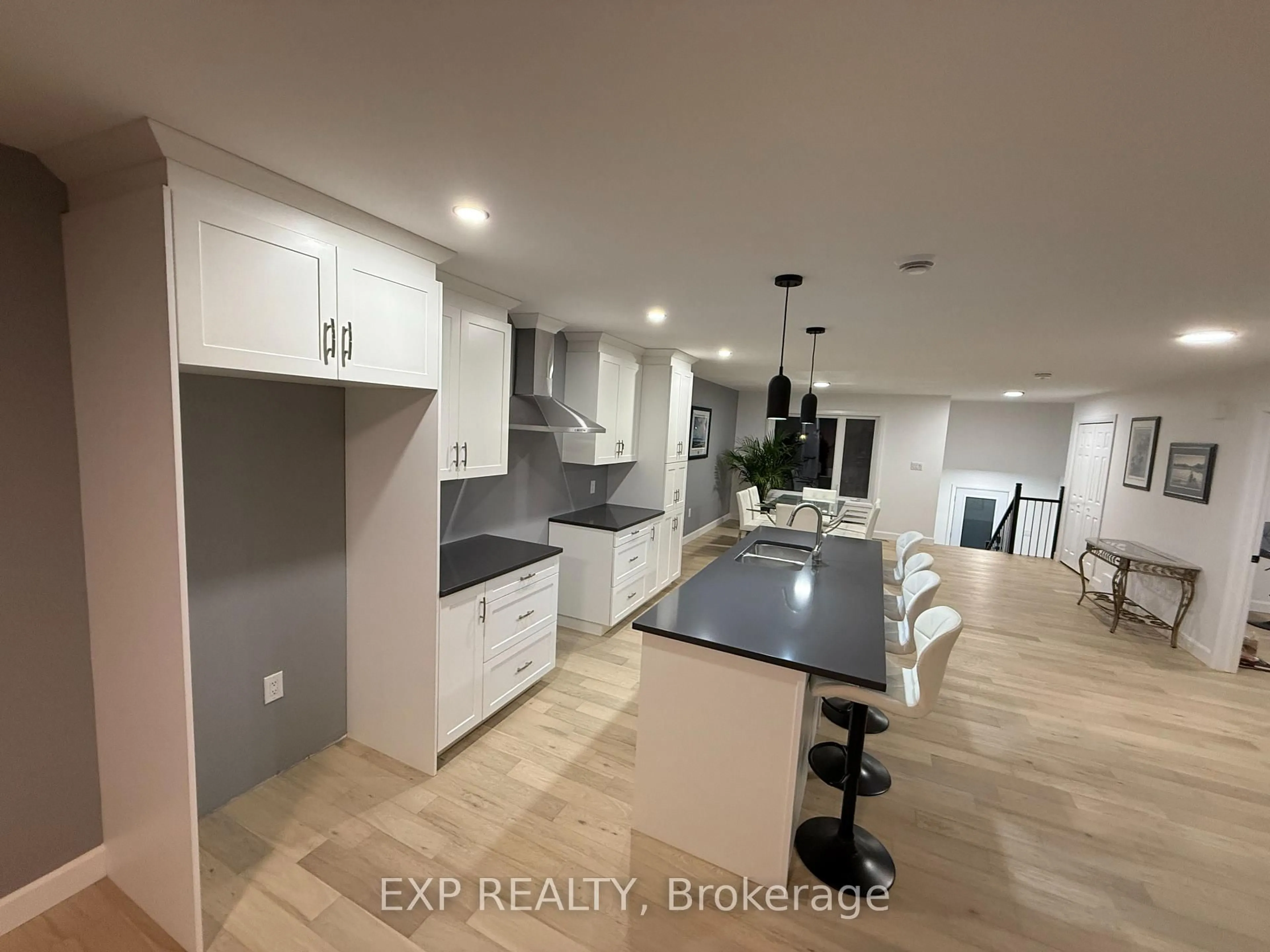 Open concept kitchen, unknown for 24 S Beech St, South Glengarry Ontario K0C 1N0
