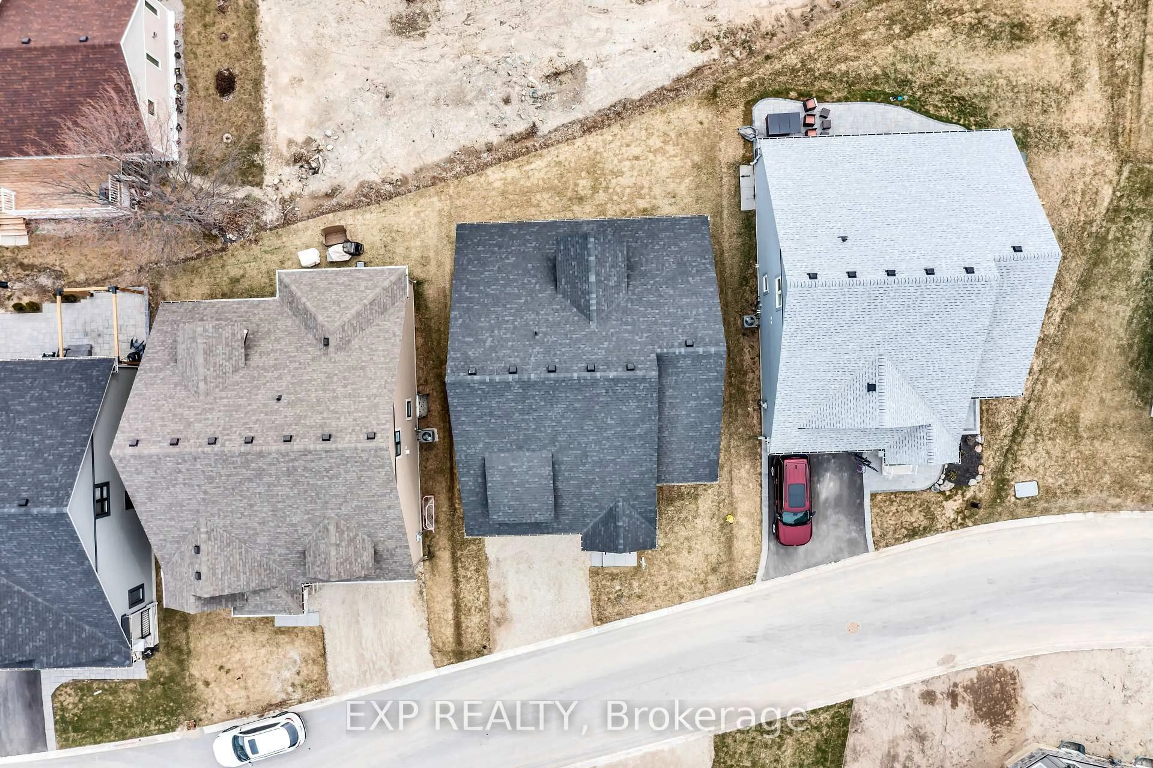 A pic from outside/outdoor area/front of a property/back of a property/a pic from drone, street for 156 SCHOONERS Lane, Blue Mountains Ontario N0H 2P0