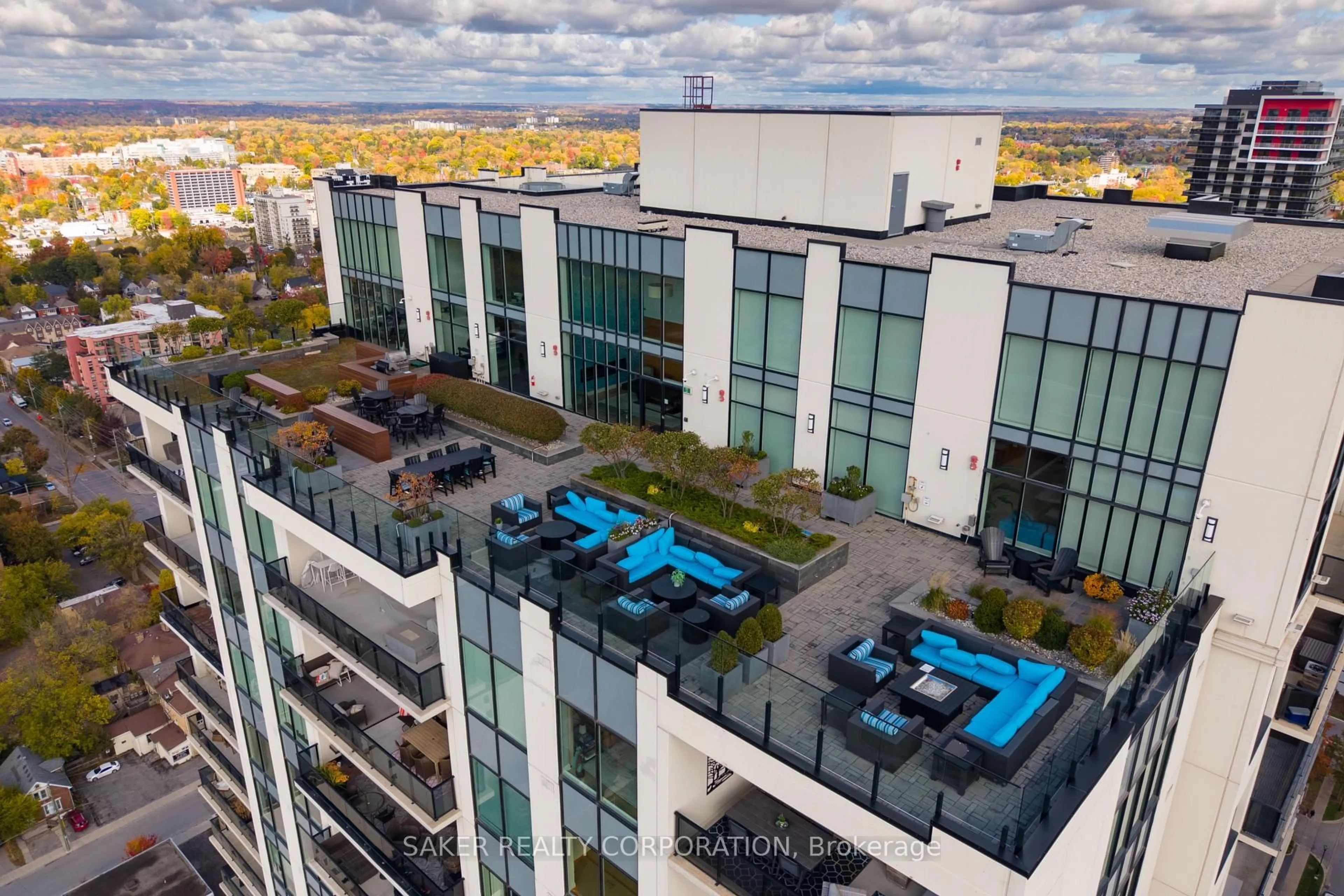 A pic from outside/outdoor area/front of a property/back of a property/a pic from drone, city buildings view from balcony for 505 Talbot St #1501, London East Ontario N6A 2S6