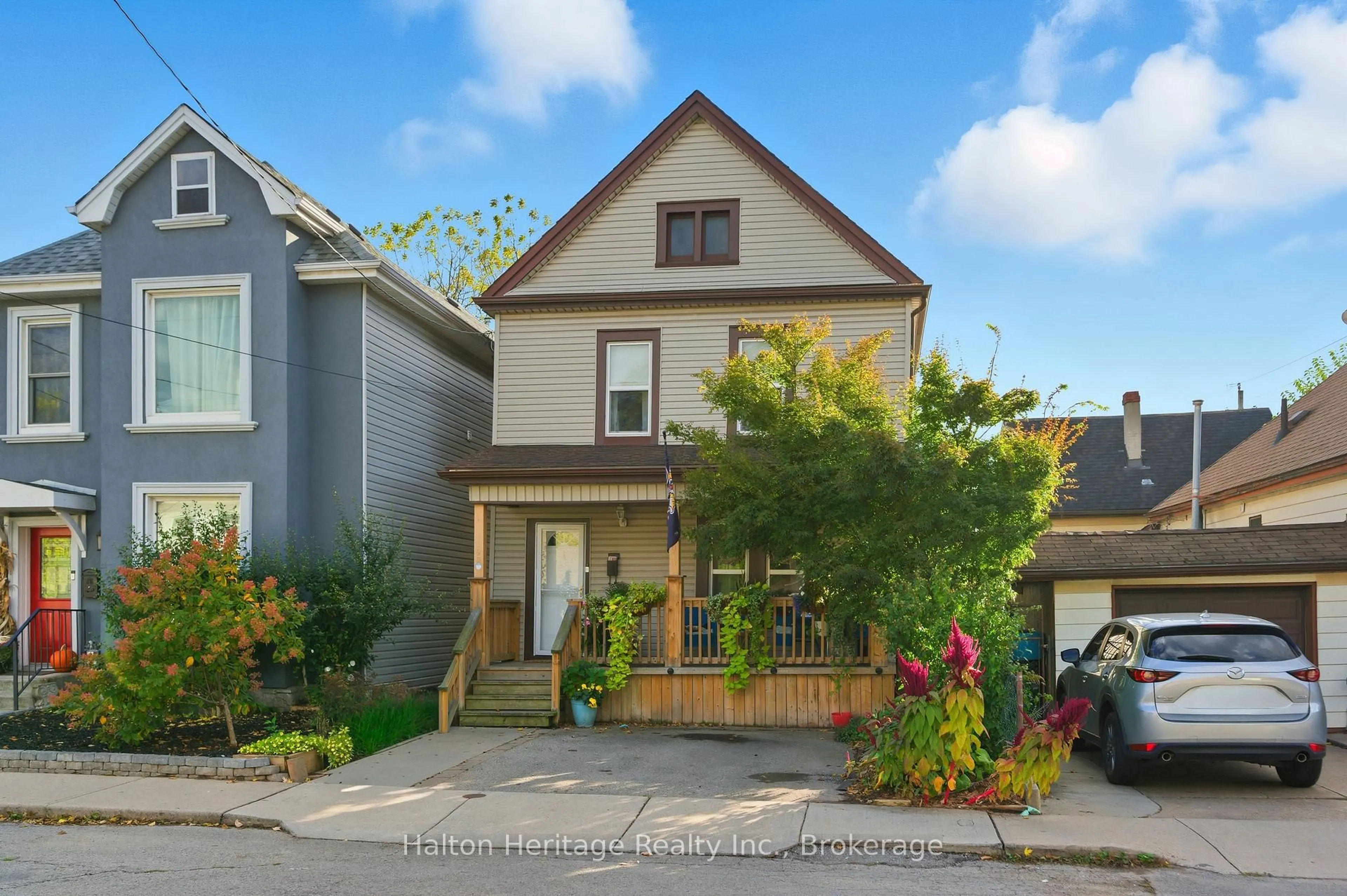 Unknown for 190 Wood St, Hamilton Ontario L8L 3Z1