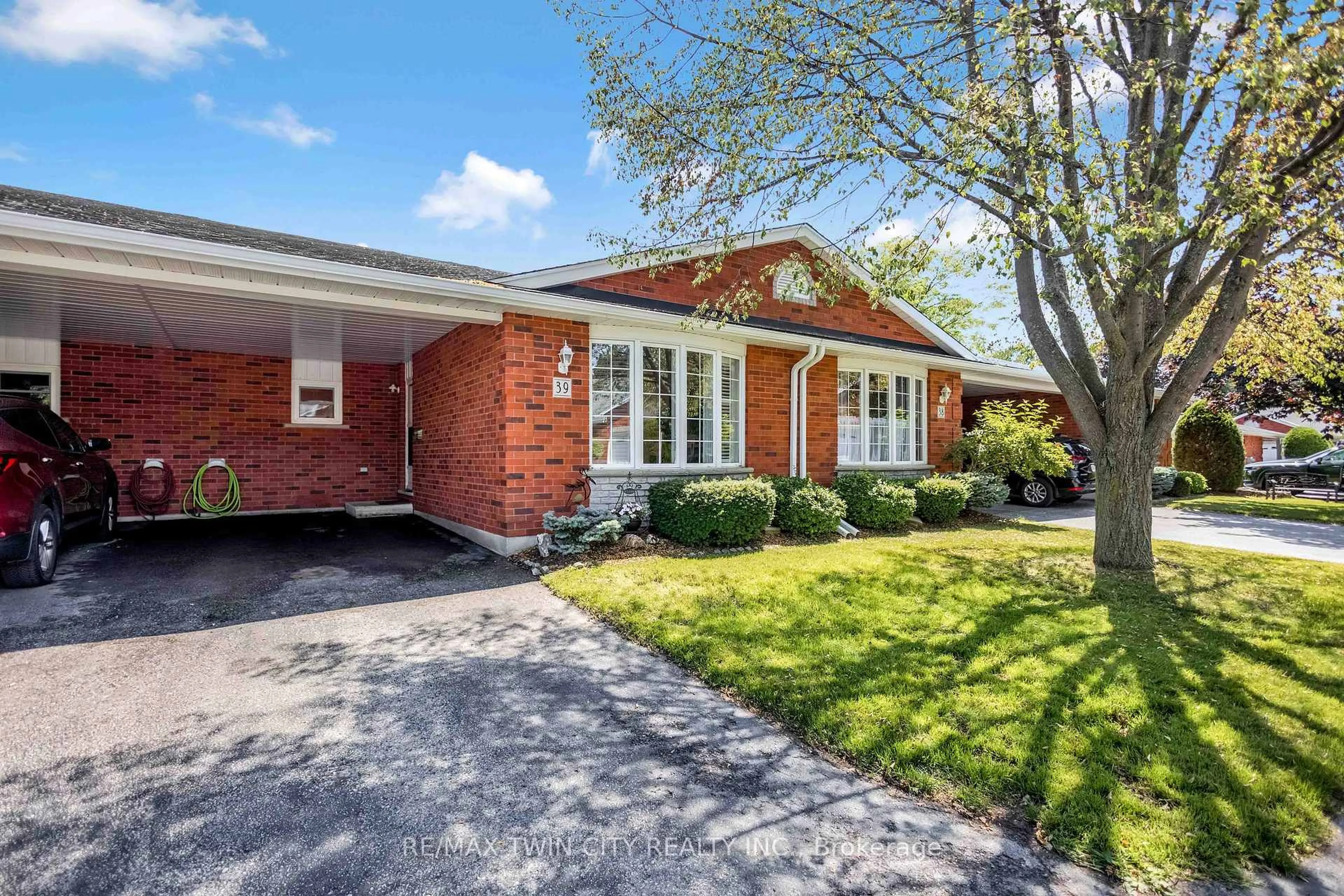 Home with brick exterior material, street for 175 Victoria St #39, Norfolk Ontario N3Y 5L8