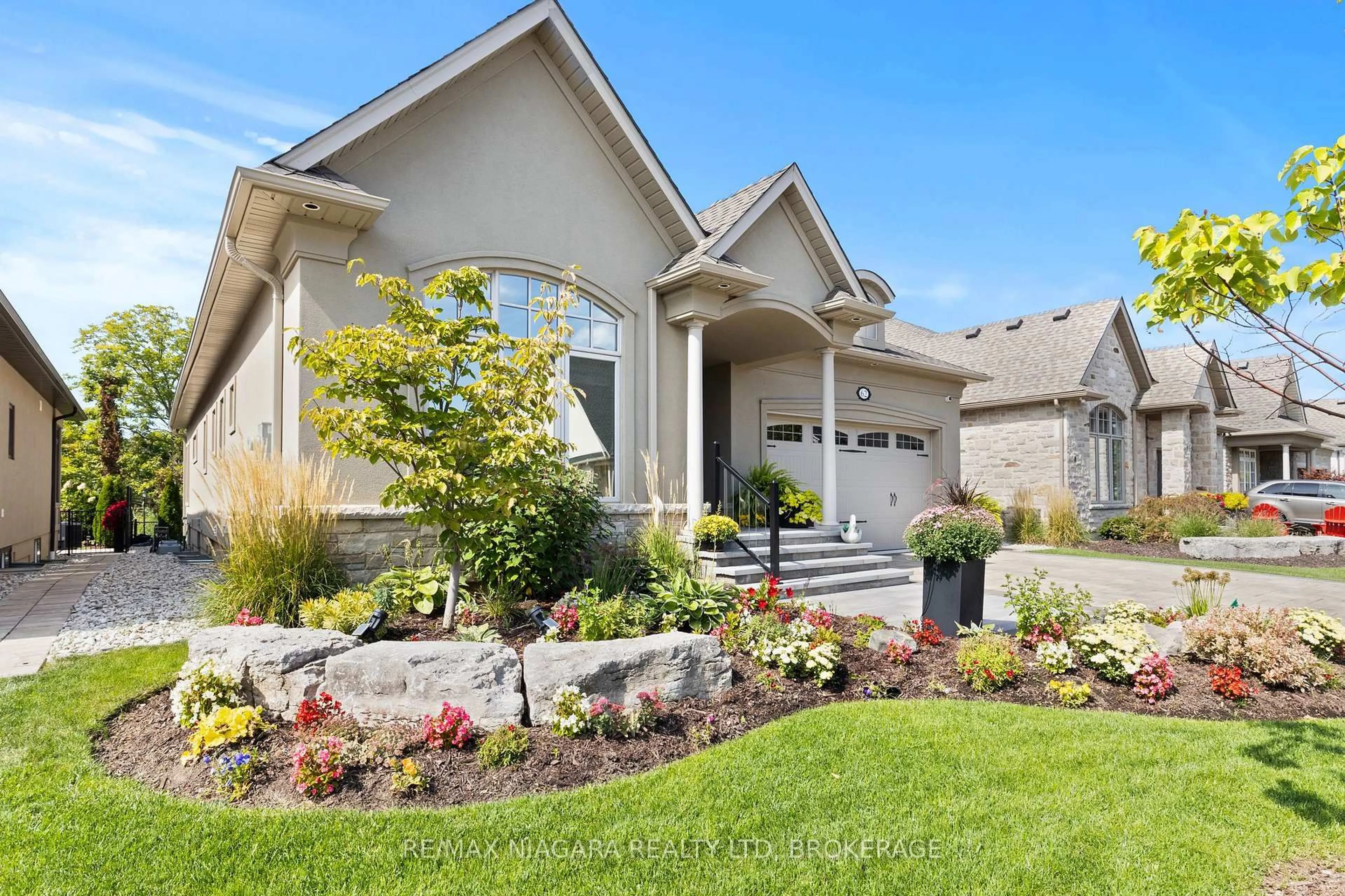 Home with brick exterior material, street for 62 Millpond Rd, Niagara-on-the-Lake Ontario L0S 1J1