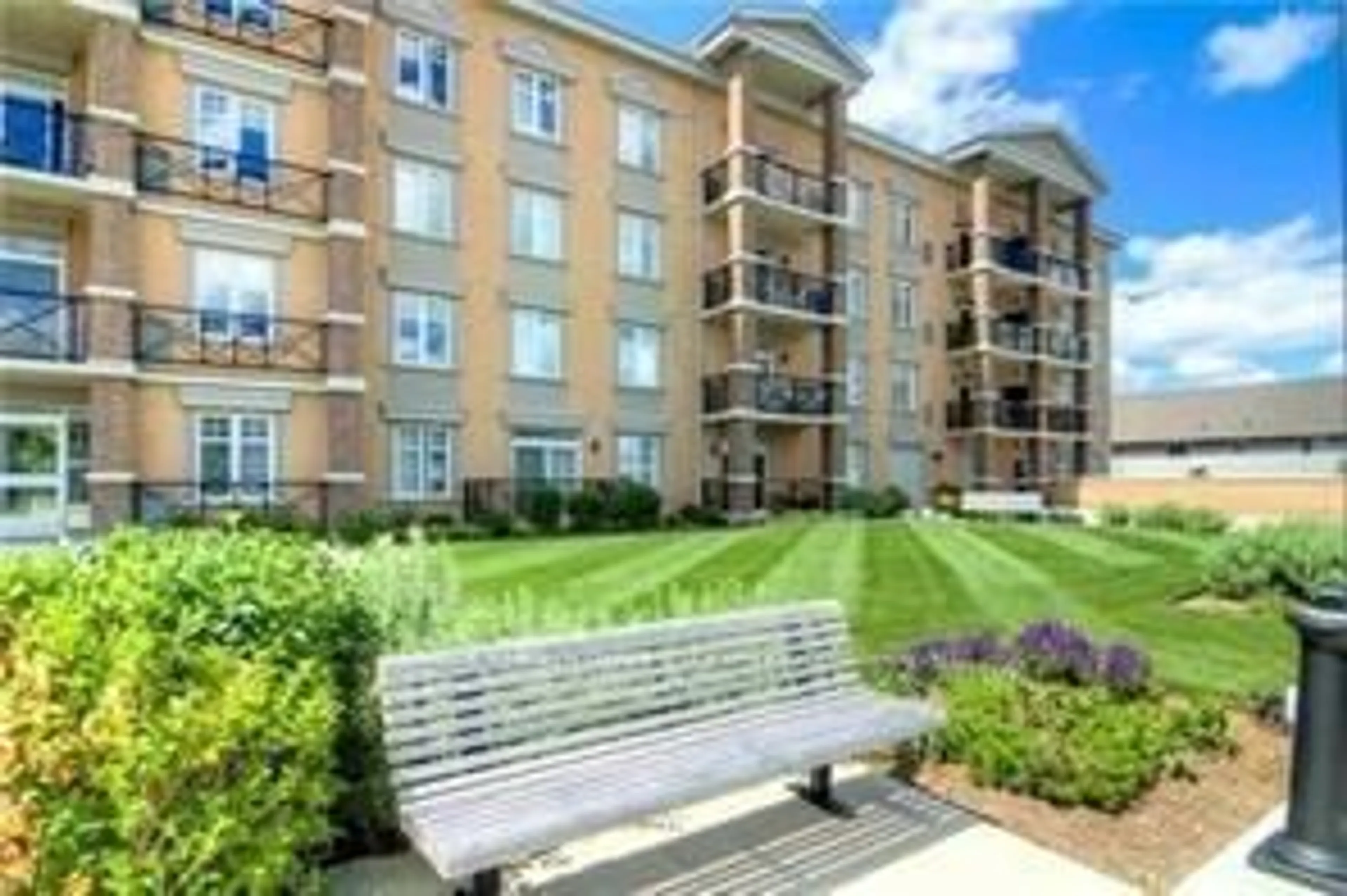 Patio, unknown for 2 Colonial Dr #207, Guelph Ontario N1L 0K8