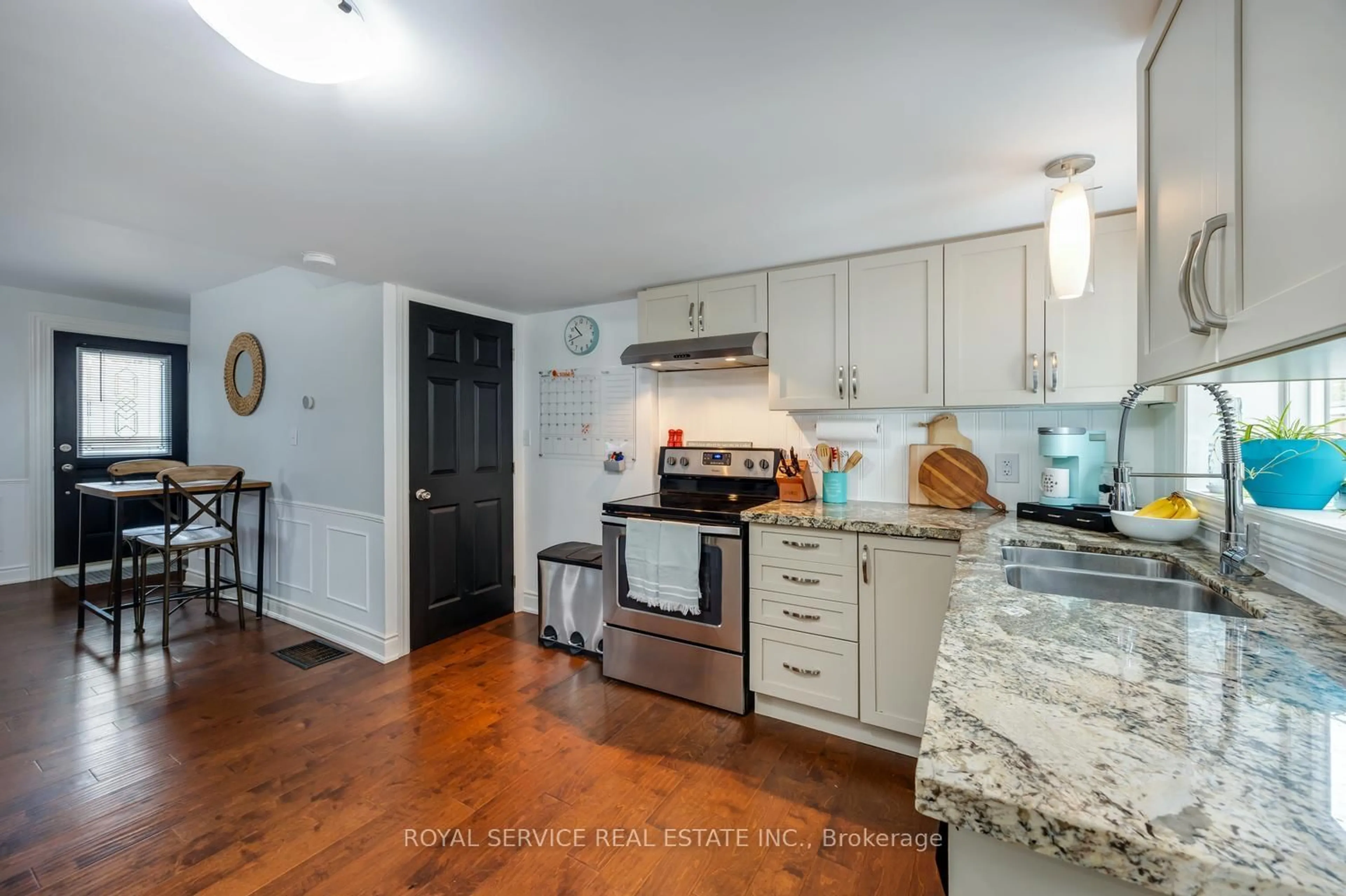 Open concept kitchen, unknown for 285 Ridout St, Port Hope Ontario L1A 1P8