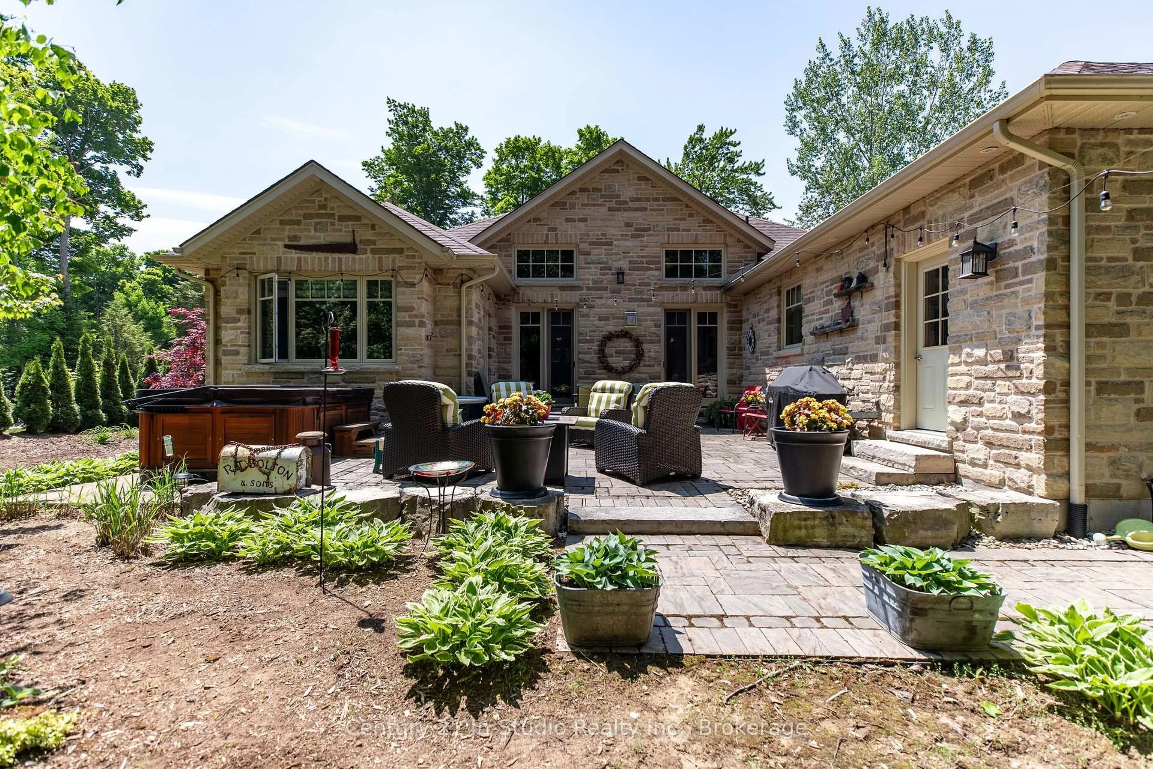 Patio, unknown for 27 Carter Dr, Saugeen Shores Ontario N0H 2C6