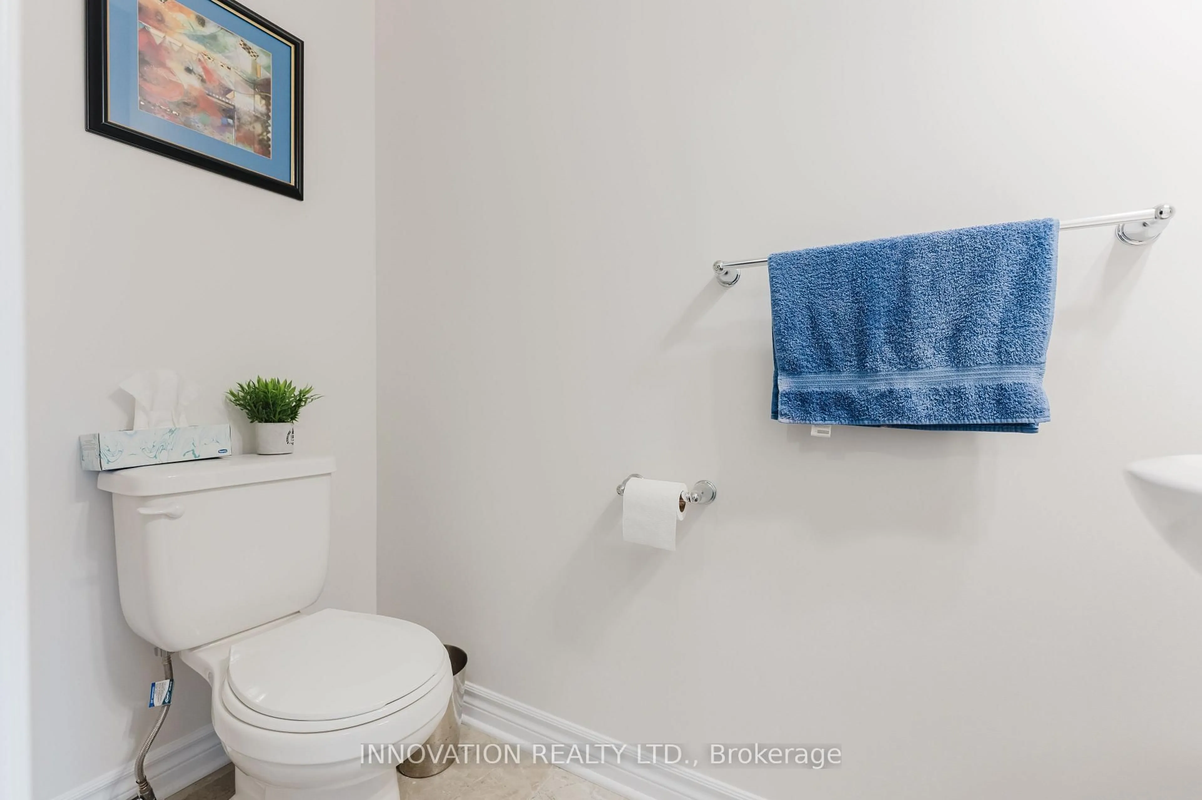 Standard bathroom, unknown for 25 Atop Lane, Ottawa Ontario K1X 1G6