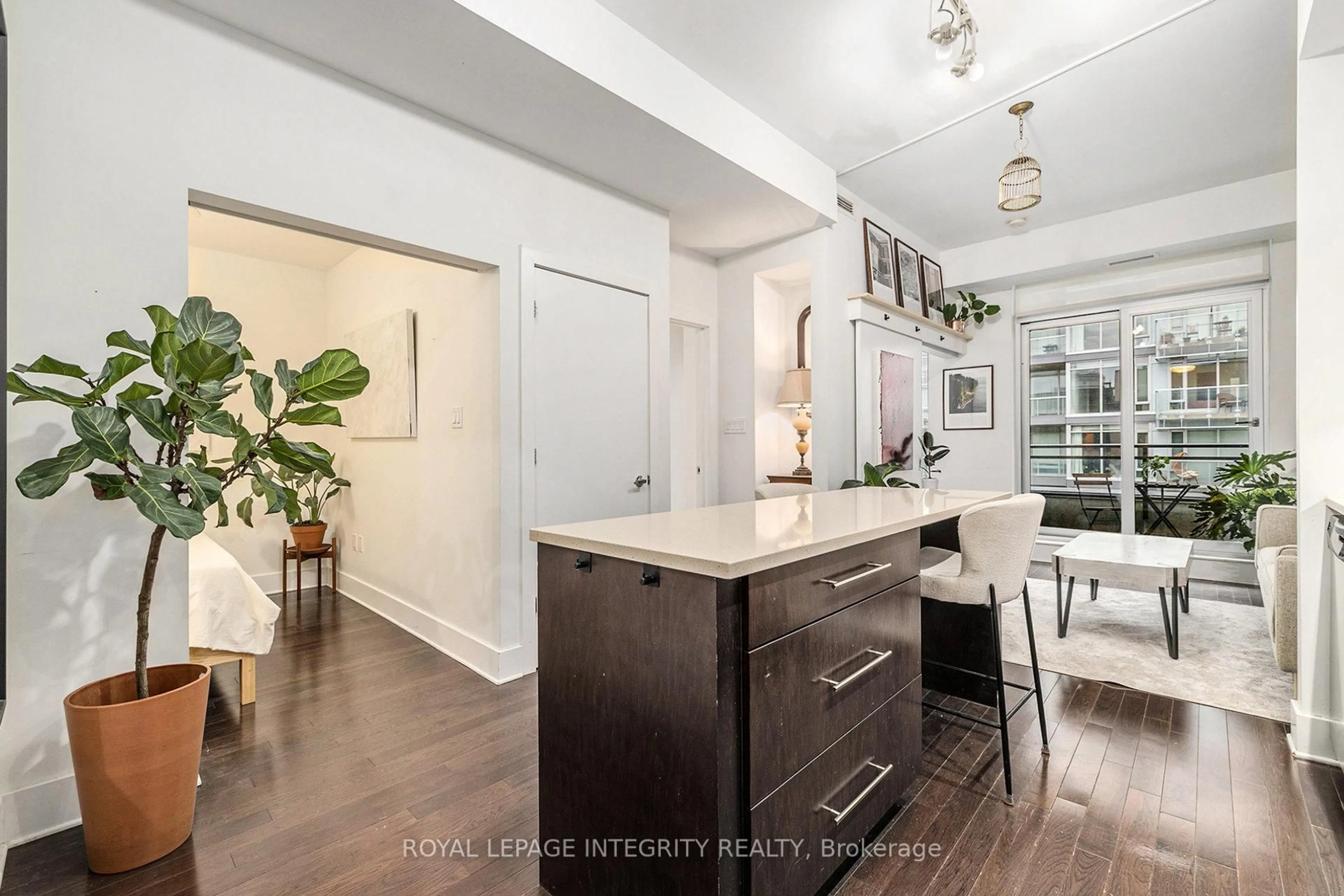Open concept kitchen, unknown for 101 Richmond Rd #615, Ottawa Ontario K1Z 0A6