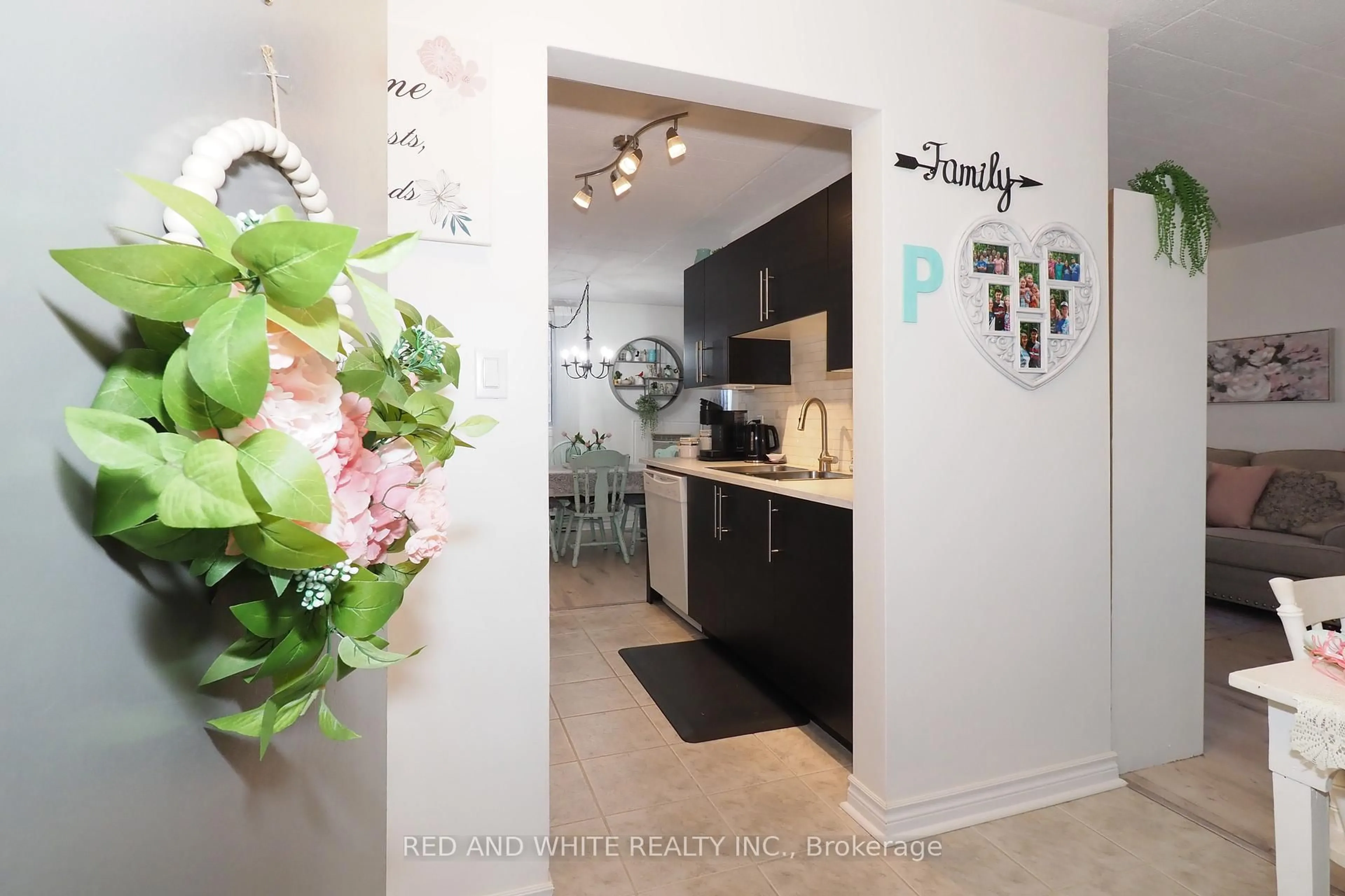 Unknown for 29 West Ave #403, Kitchener Ontario N2M 5E4