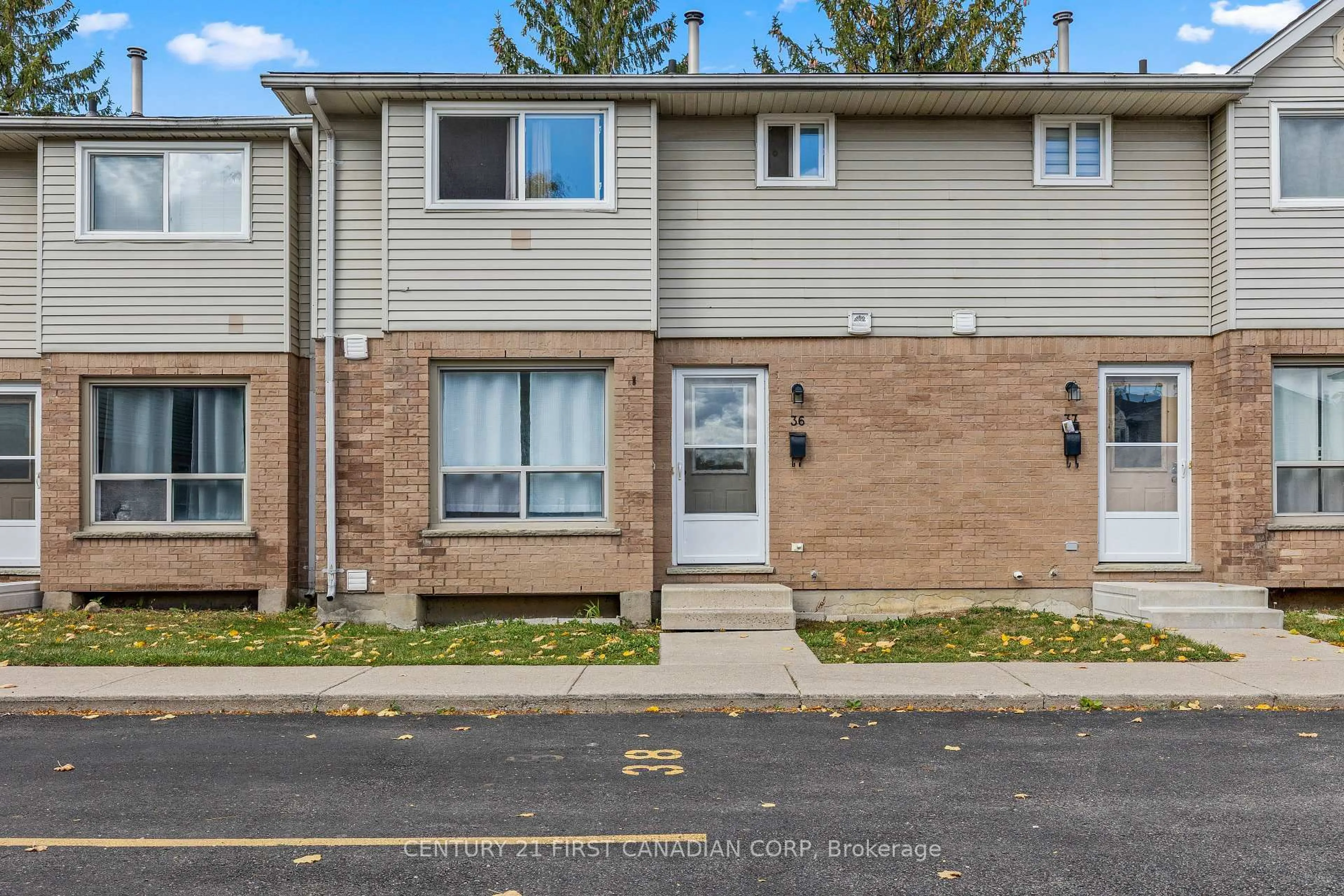 Home with vinyl exterior material, street for 595 THIRD St #36, London East Ontario N6B 1R4