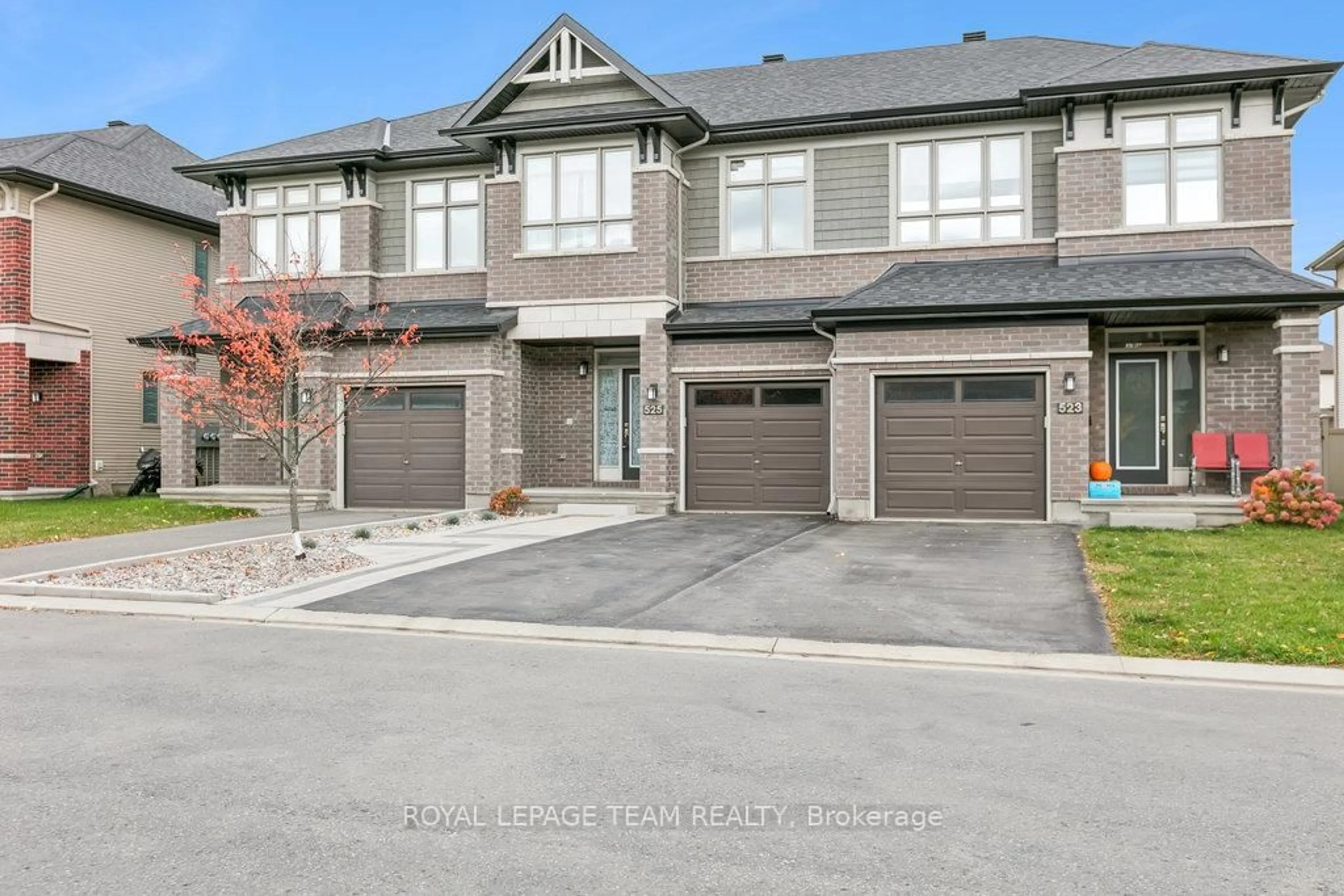 Unknown for 525 Rowers Way, Ottawa Ontario K1X 0C9
