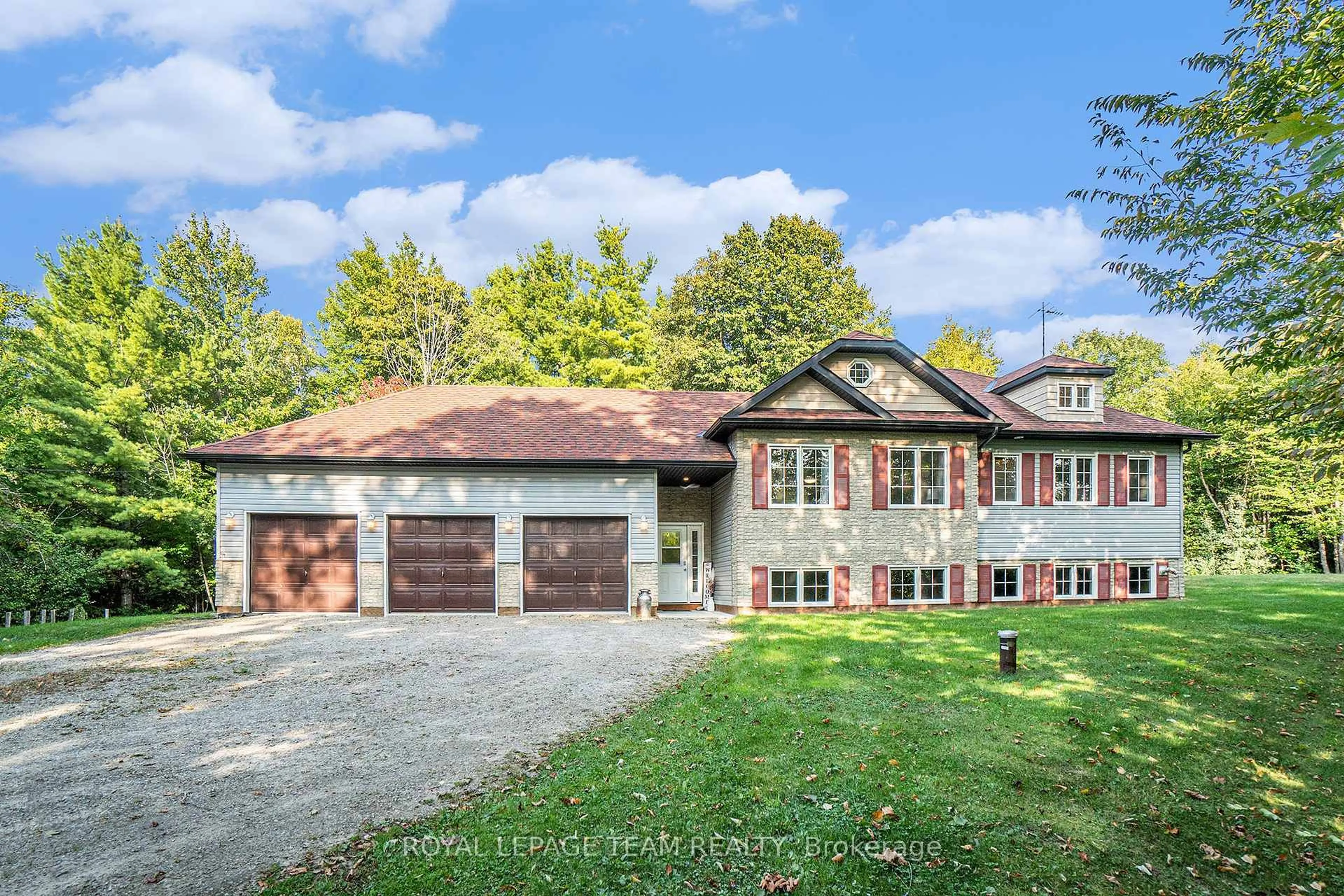 Home with brick exterior material, street for 2025 Richmond Rd, Smiths Falls Ontario K7A 4S7