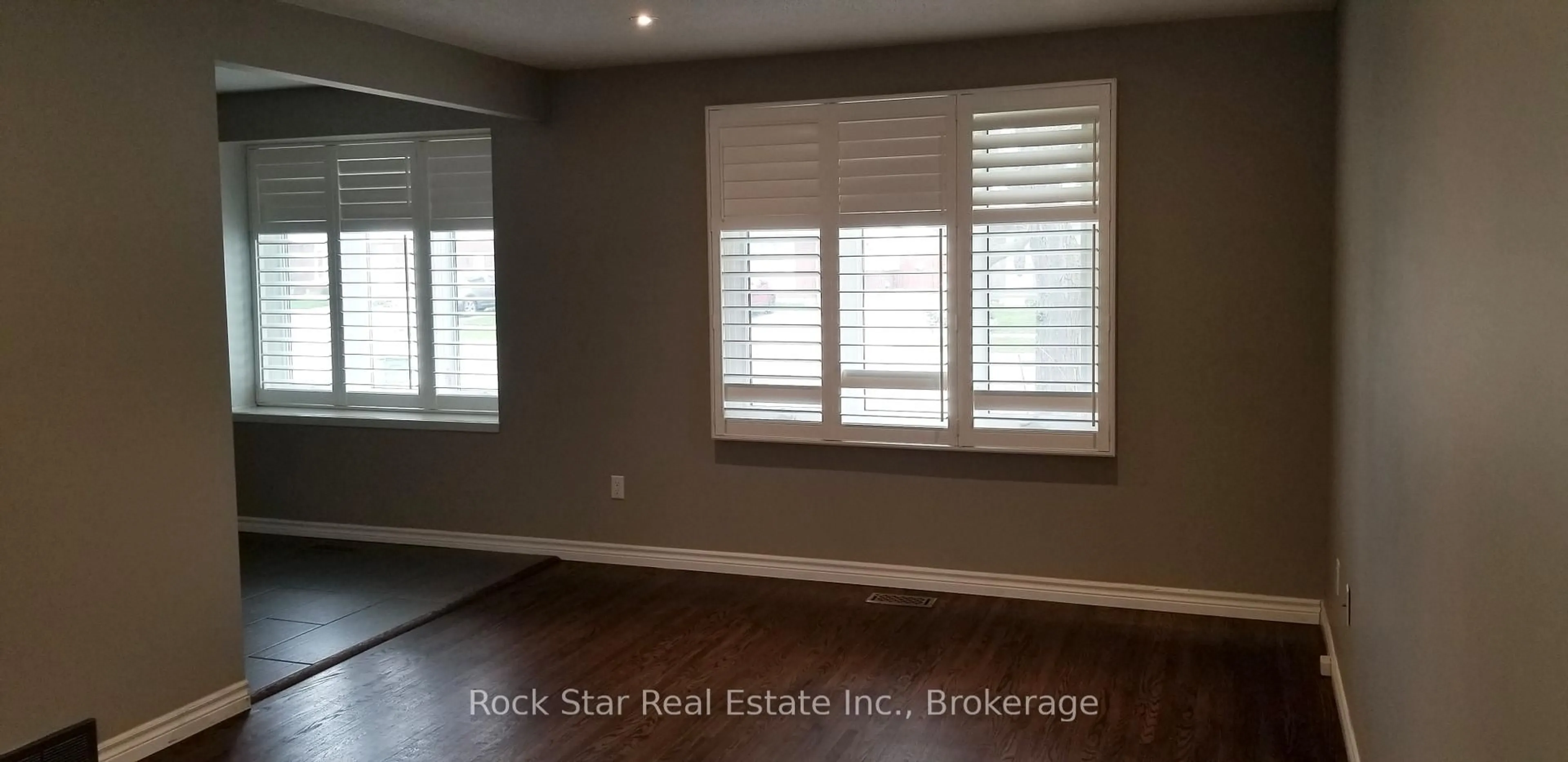 A pic of a room for 562 Greenhill Ave, Hamilton Ontario L8K 5E8