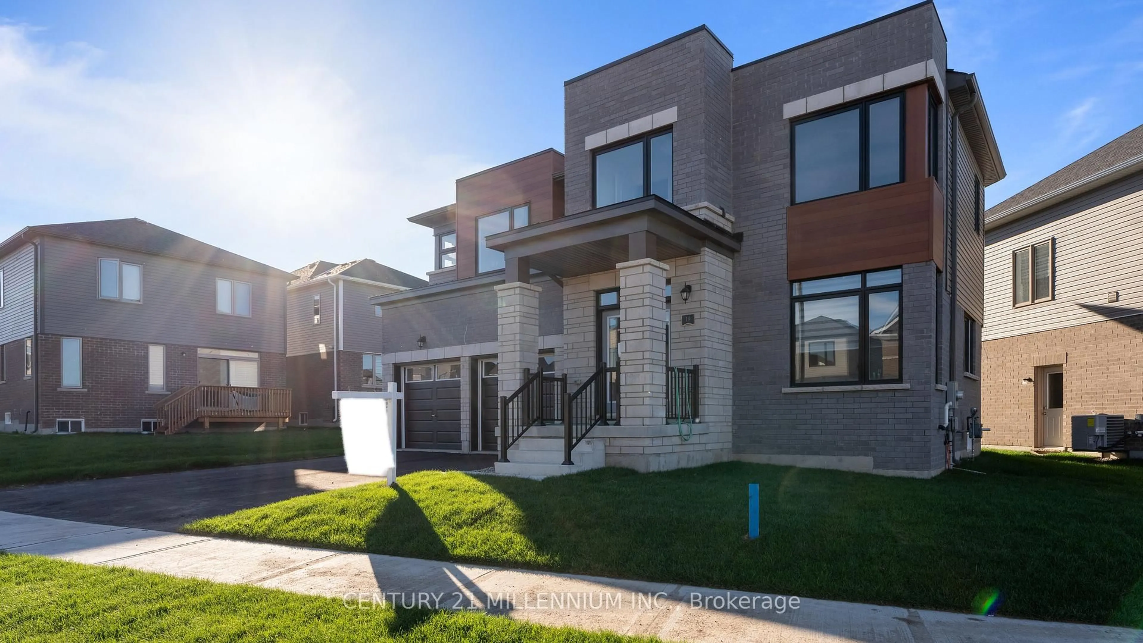 Home with brick exterior material, street for 19 Mears Rd, Brant Ontario N3L 0M7
