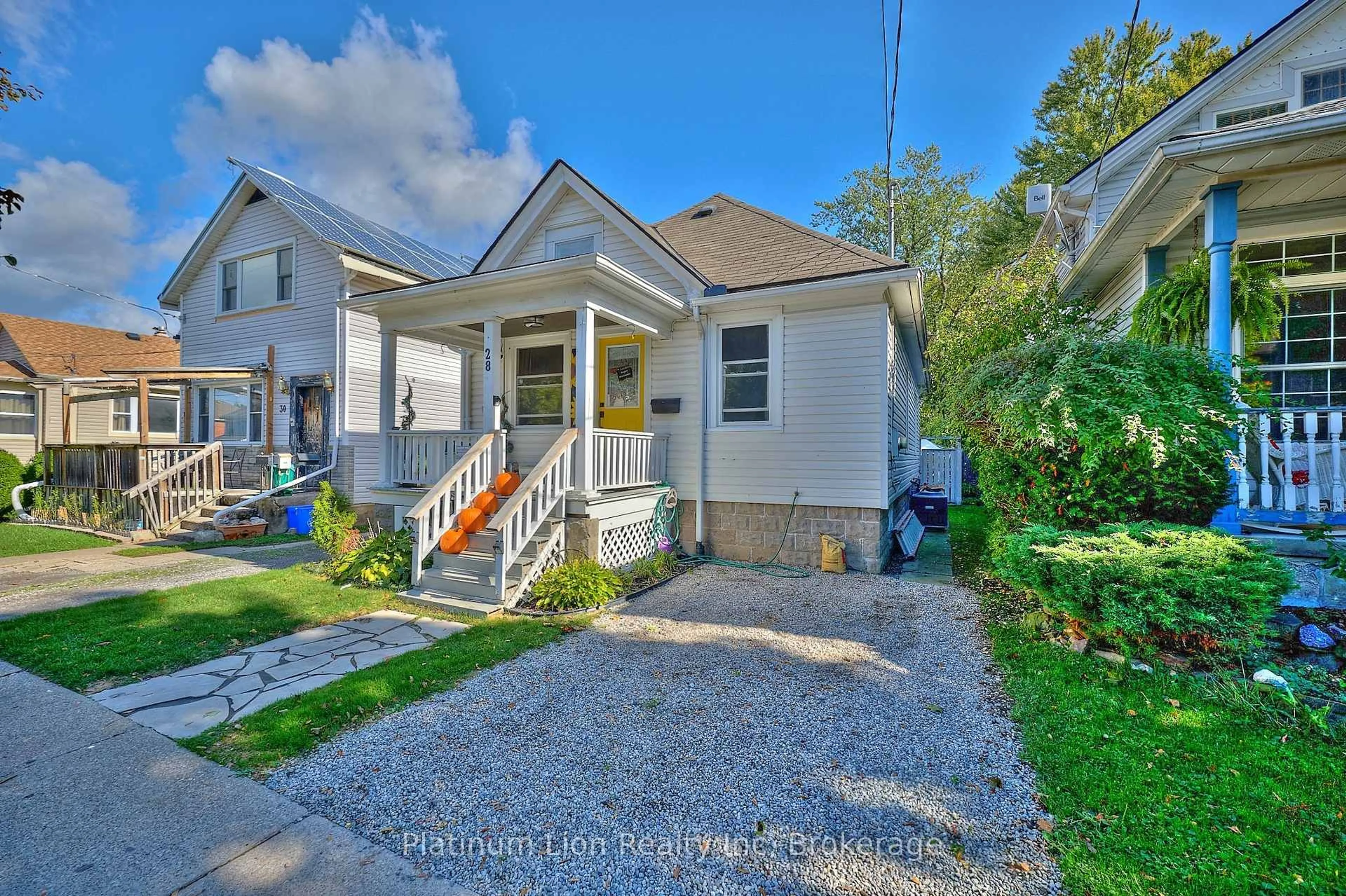 Unknown for 28 Haynes Ave, St. Catharines Ontario L2R 3Z1