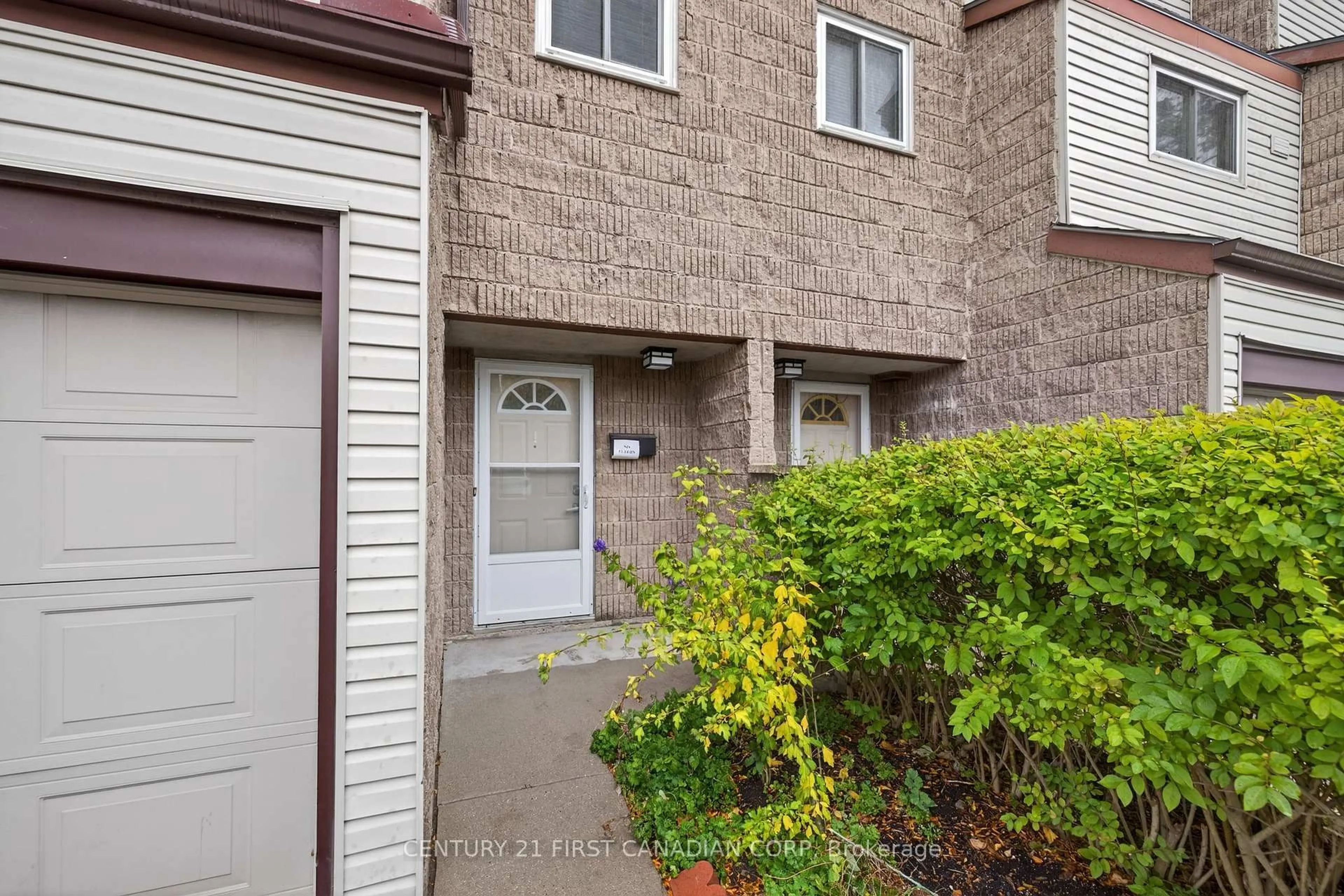 Unknown for 636 Wilkins St, London South Ontario N6C 4Z4
