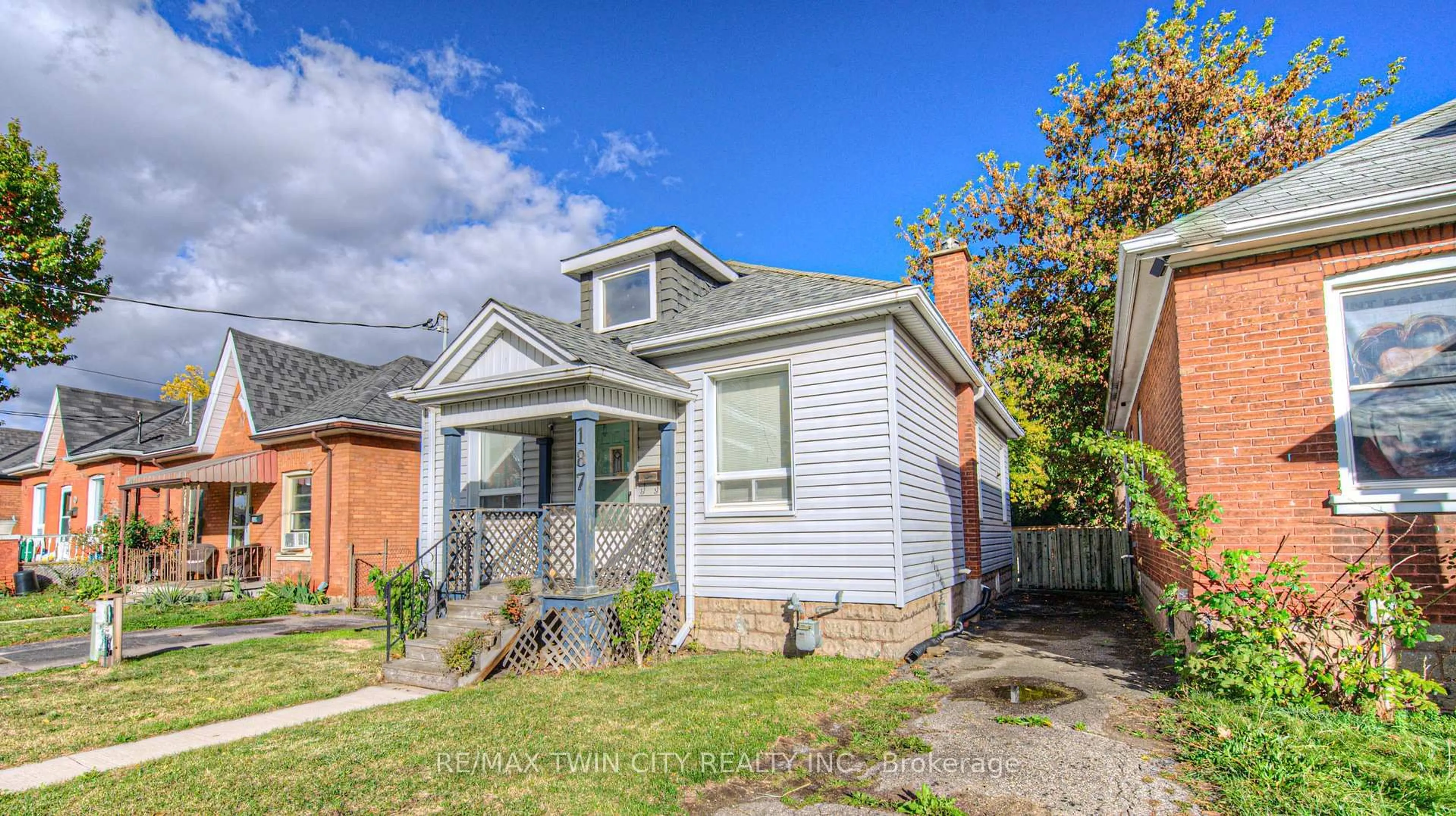 Home with brick exterior material, street for 187 RAWDON St, Brantford Ontario N3S 6E7