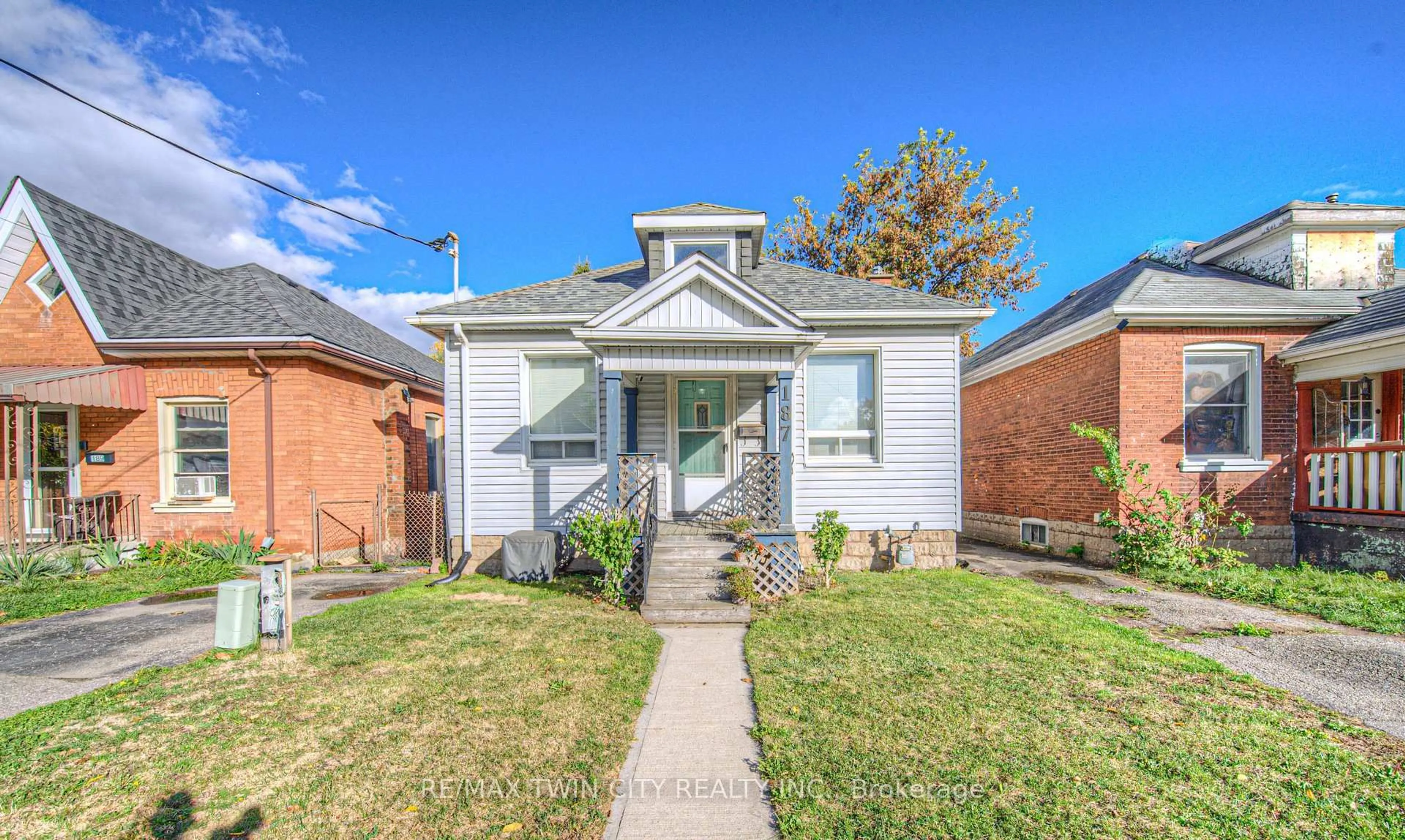 Home with brick exterior material, street for 187 RAWDON St, Brantford Ontario N3S 6E7