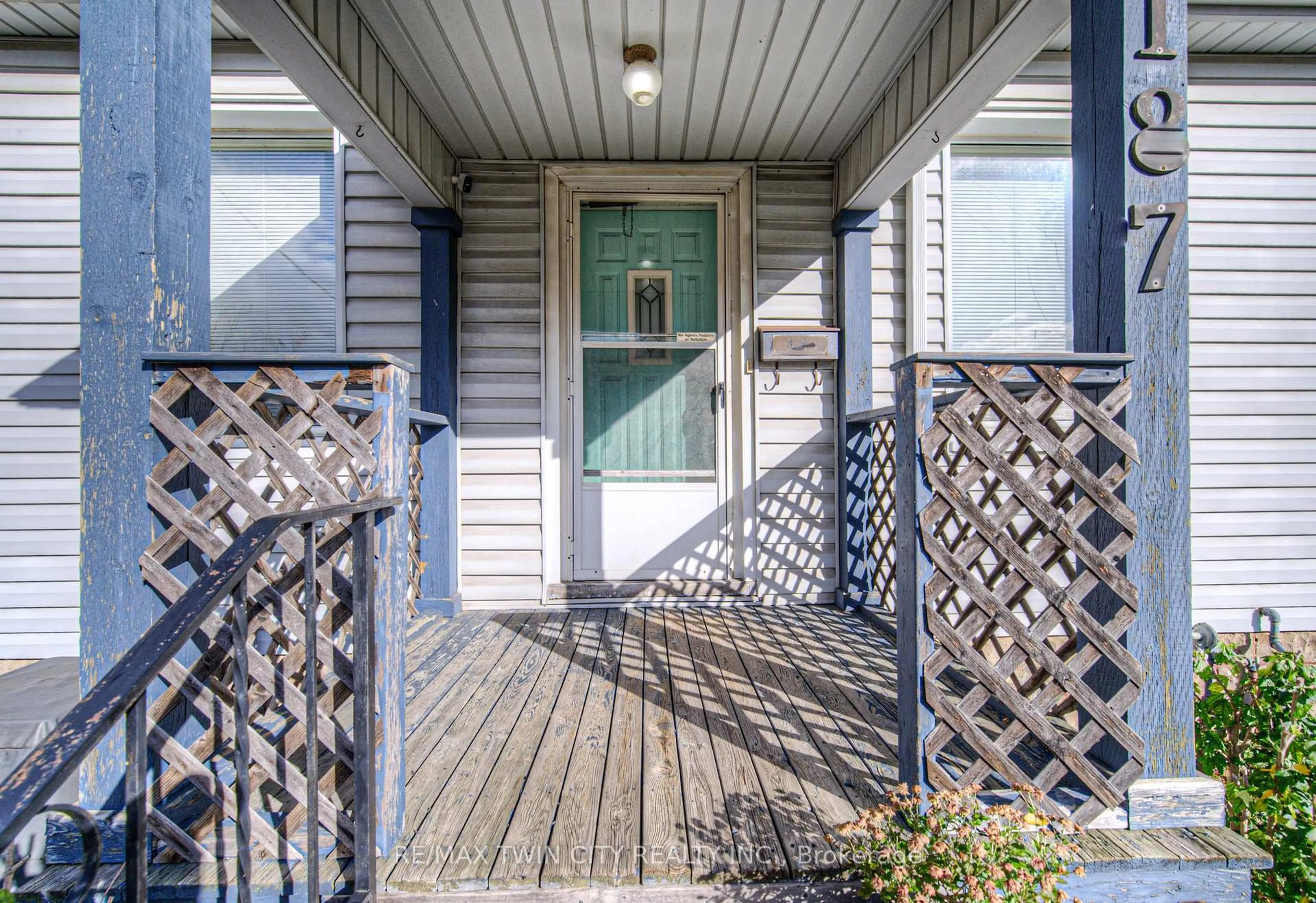 Unknown for 187 RAWDON St, Brantford Ontario N3S 6E7