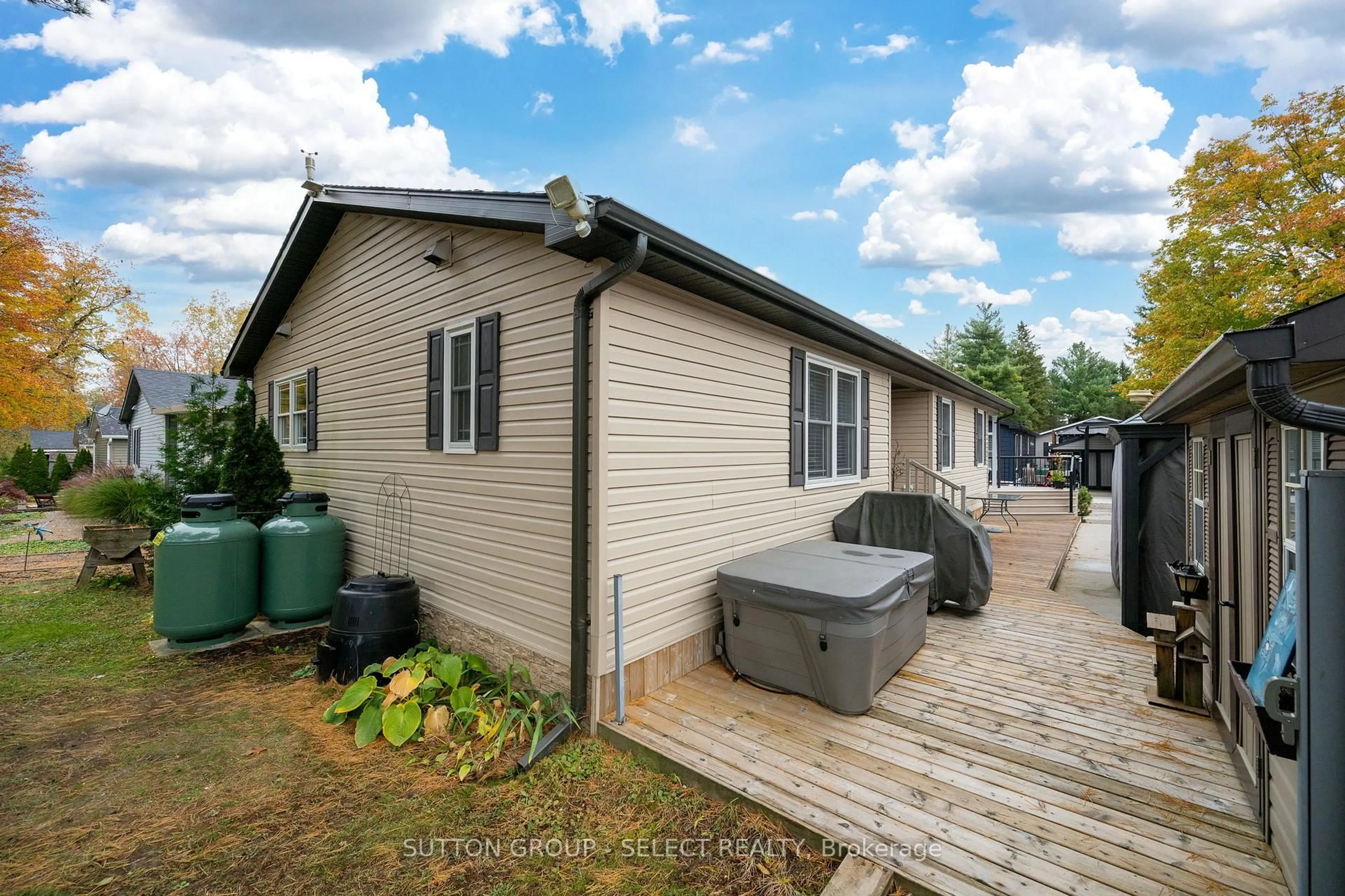 Unknown for 22790 Amiens Rd #131, Middlesex Centre Ontario N0L 1R0