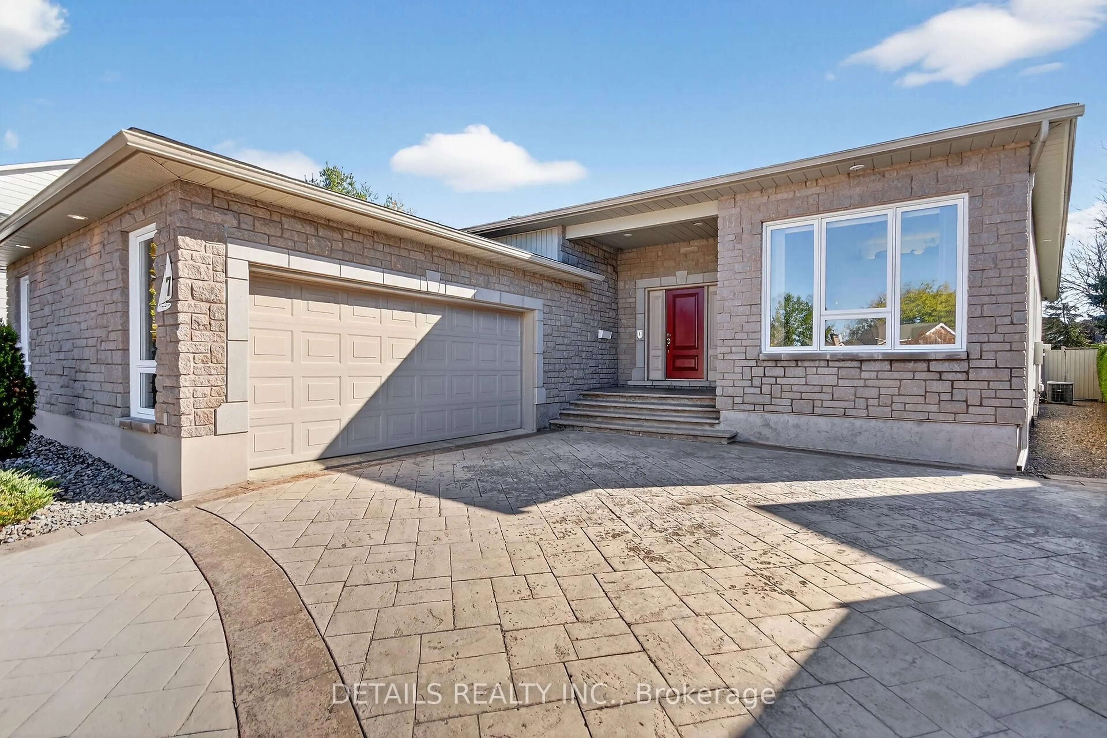 Home with brick exterior material, street for 7 Eagle Chase Crt, Ottawa Ontario K2J 3N5