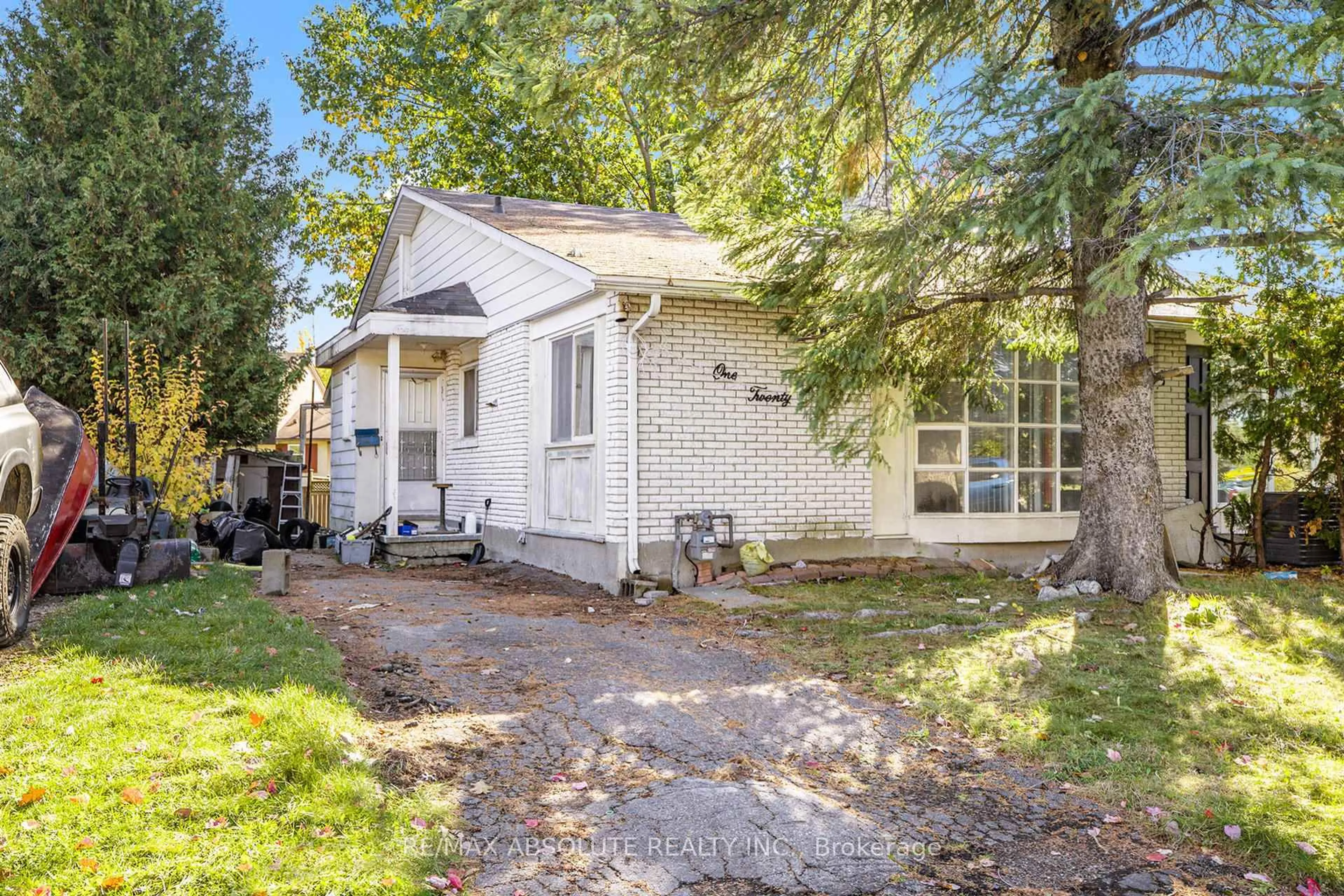 Home with brick exterior material, street for 120 Woodfield Dr, Ottawa Ontario K2G 0A3