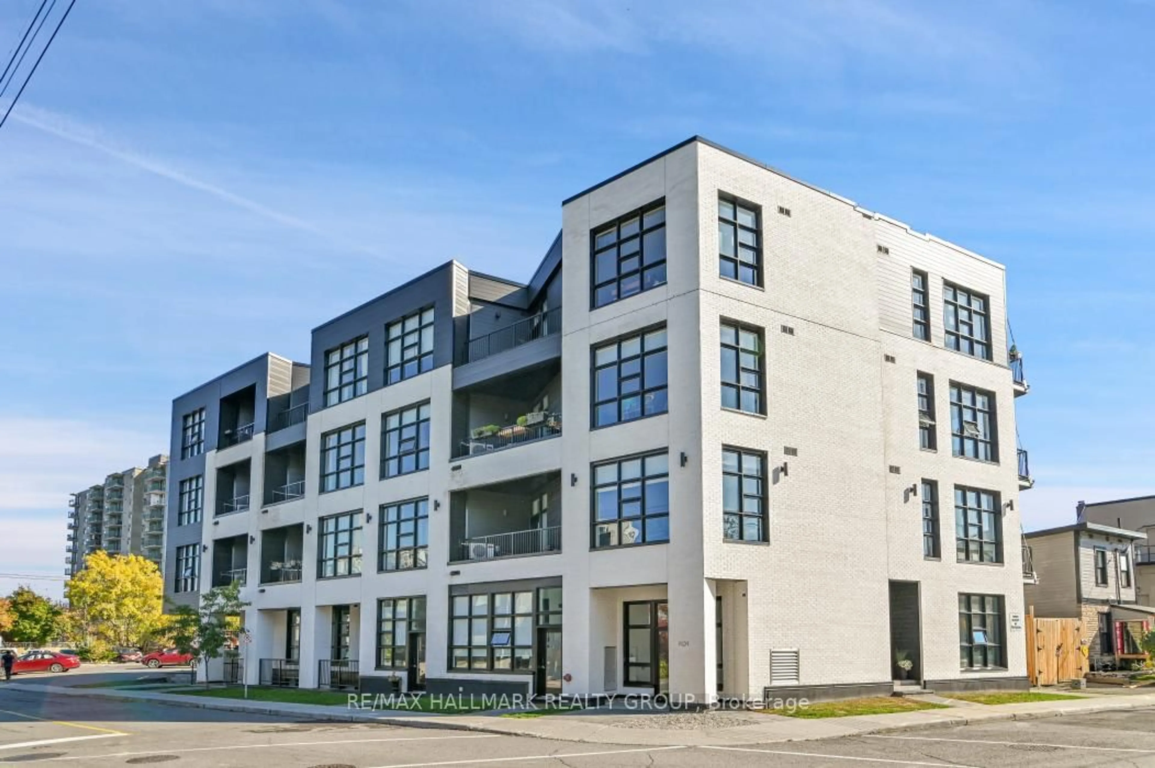 Unknown for 101 PINHEY St #103, Ottawa Ontario K1Y 1T7