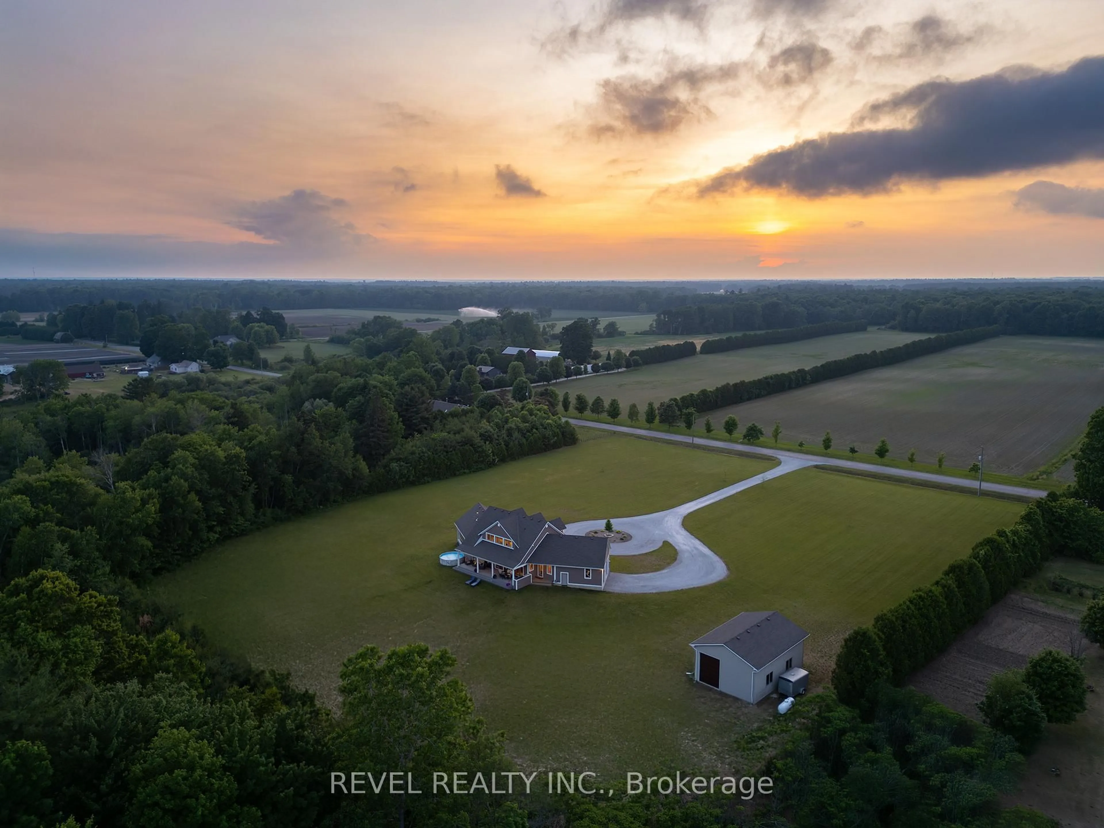 A pic from outside/outdoor area/front of a property/back of a property/a pic from drone, water/lake/river/ocean view for 792 Charlotteville Rd 8, Norfolk Ontario N3Y 4K5