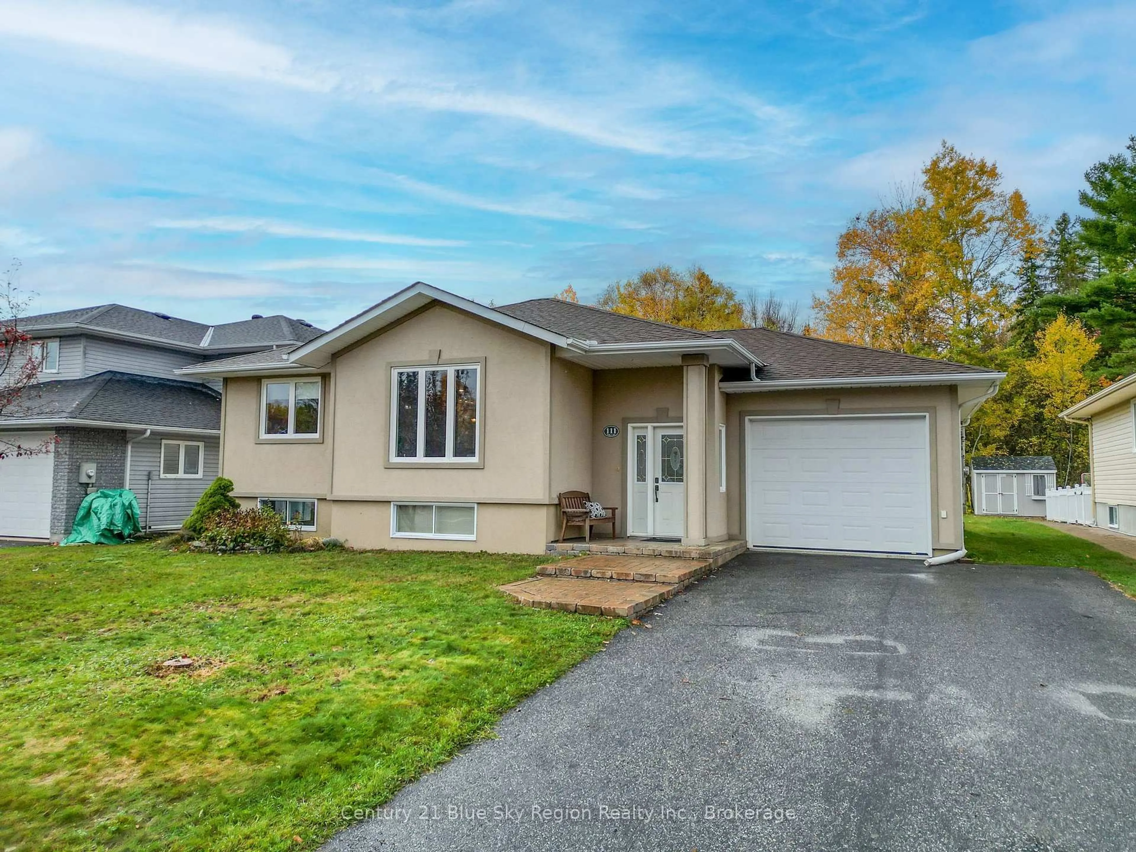 Home with vinyl exterior material, street for 111 Kilby Lane, Callander Ontario P0H 1H0
