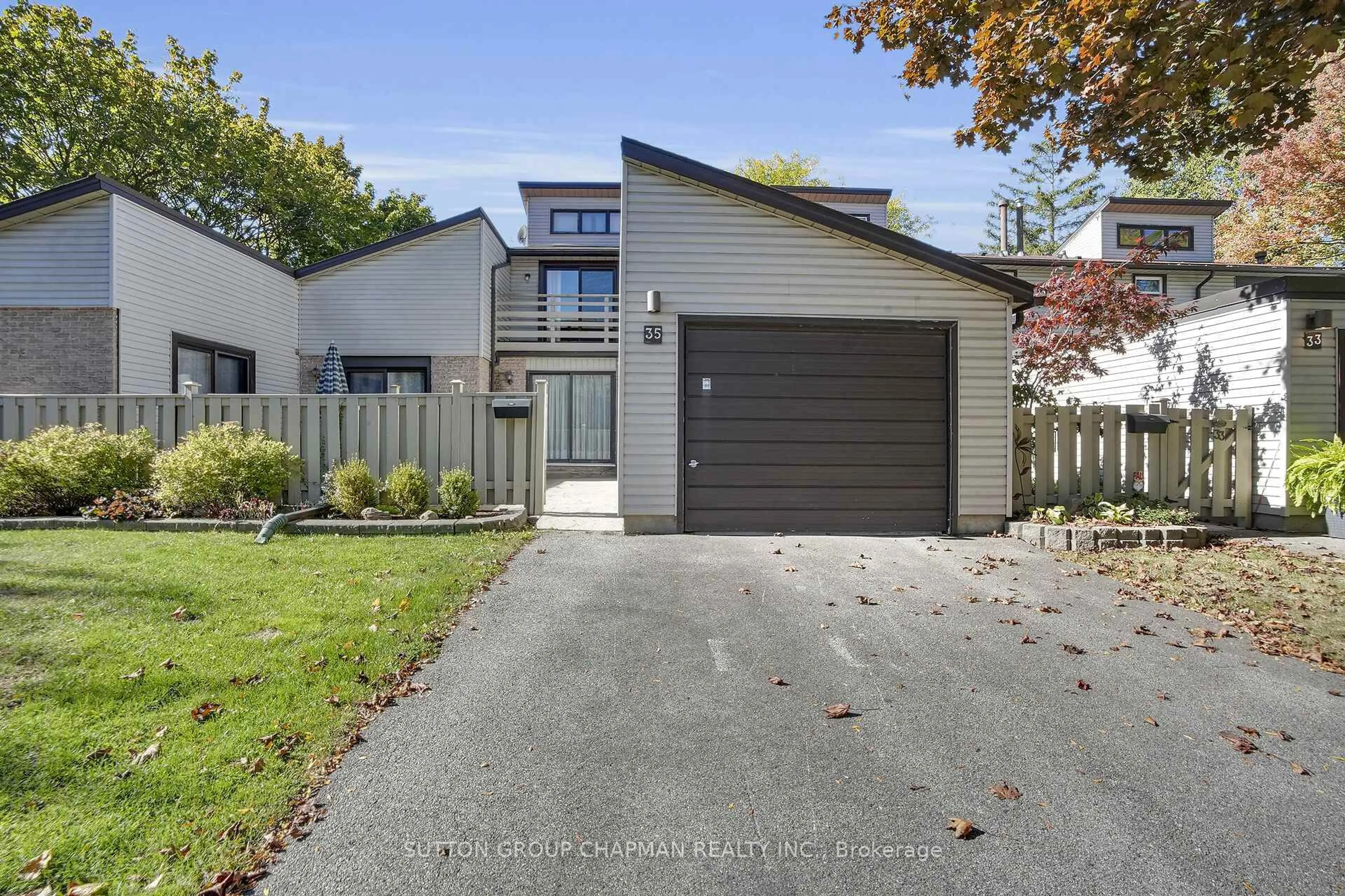 Unknown for 35 Brixham Rd, London South Ontario N6K 1P5