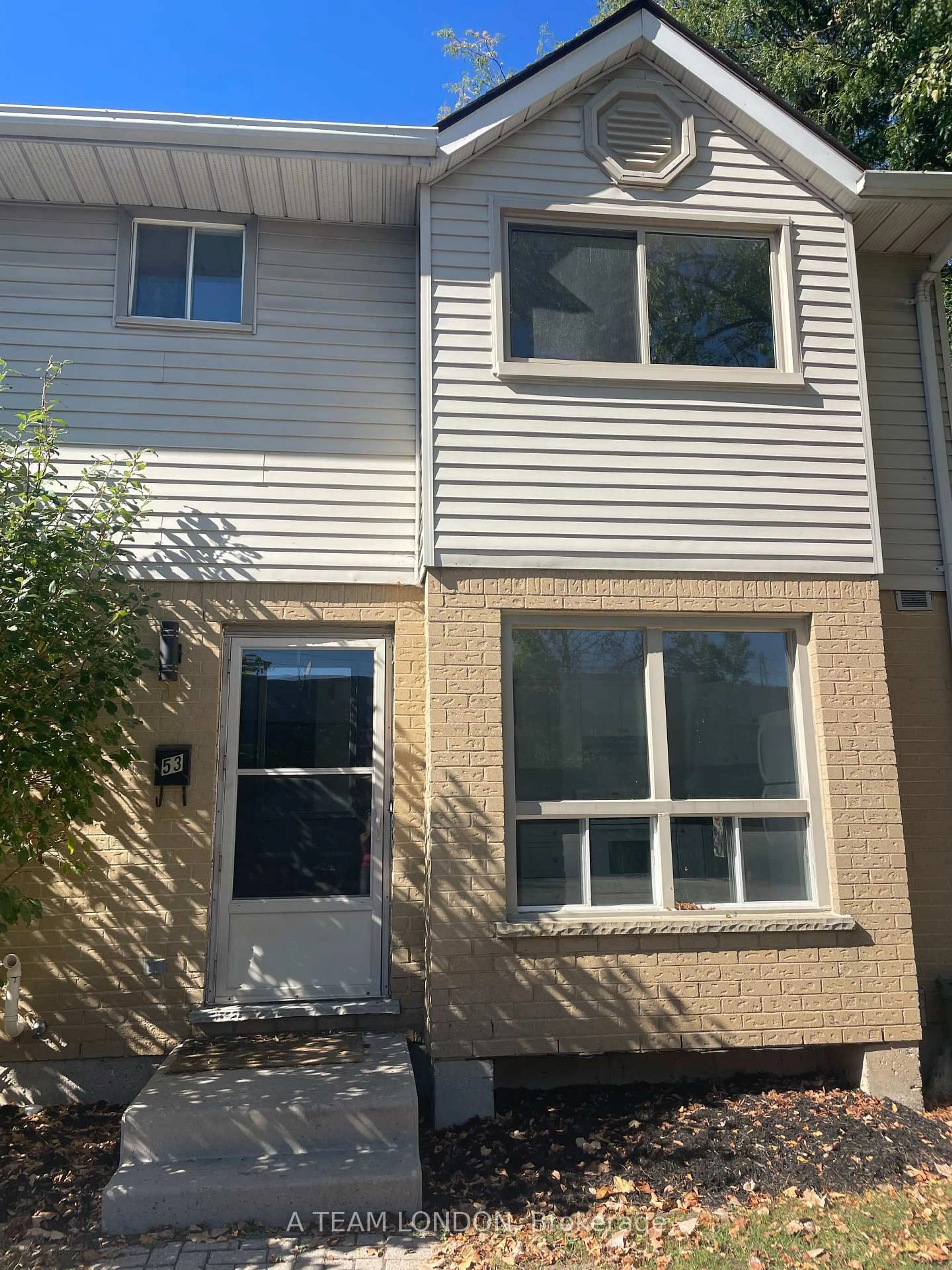 Home with vinyl exterior material, street for 35 Waterman Ave #53, London South Ontario N6C 5T6