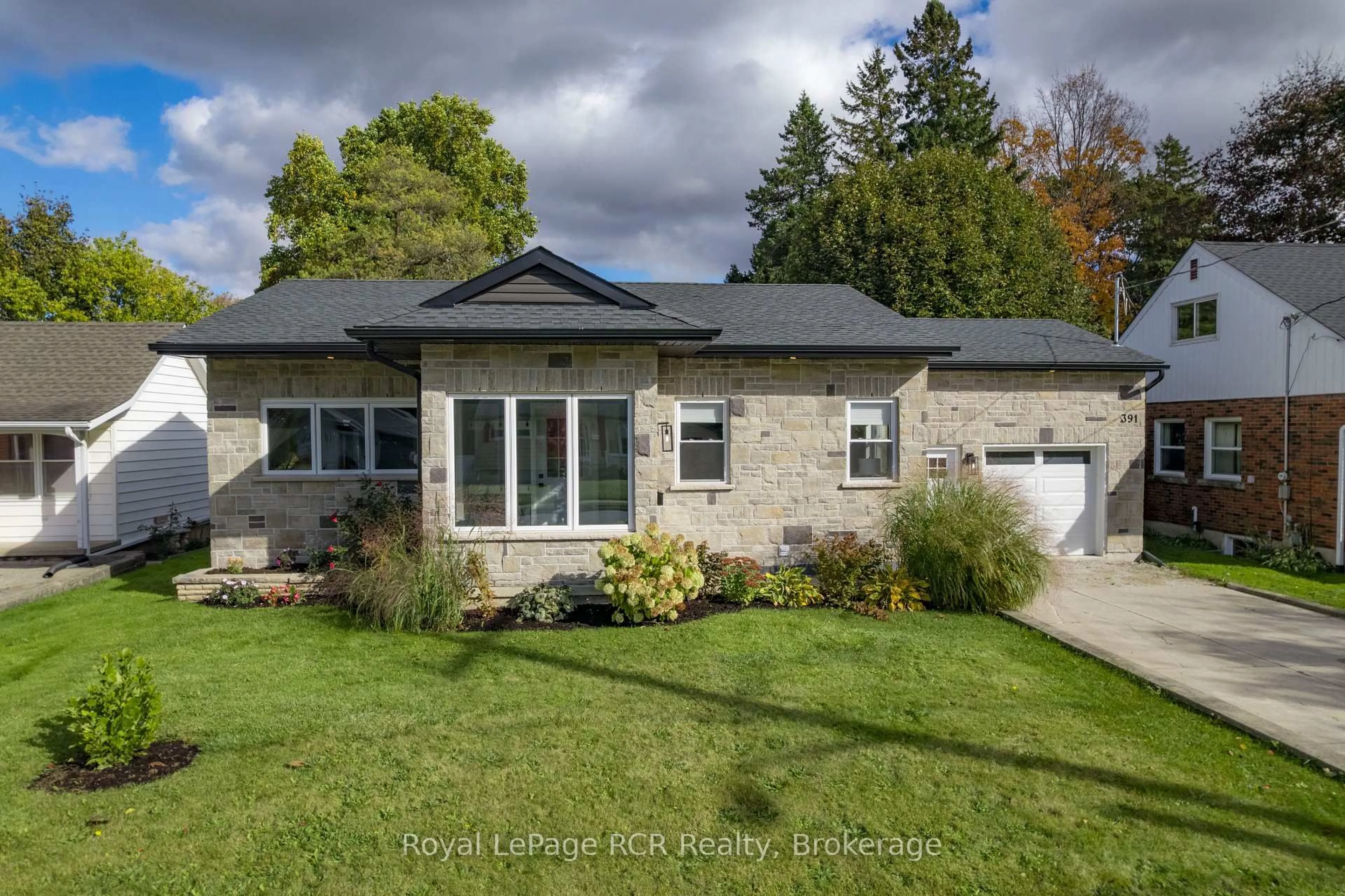 Unknown for 391 7th Ave, Owen Sound Ontario N4K 2W8