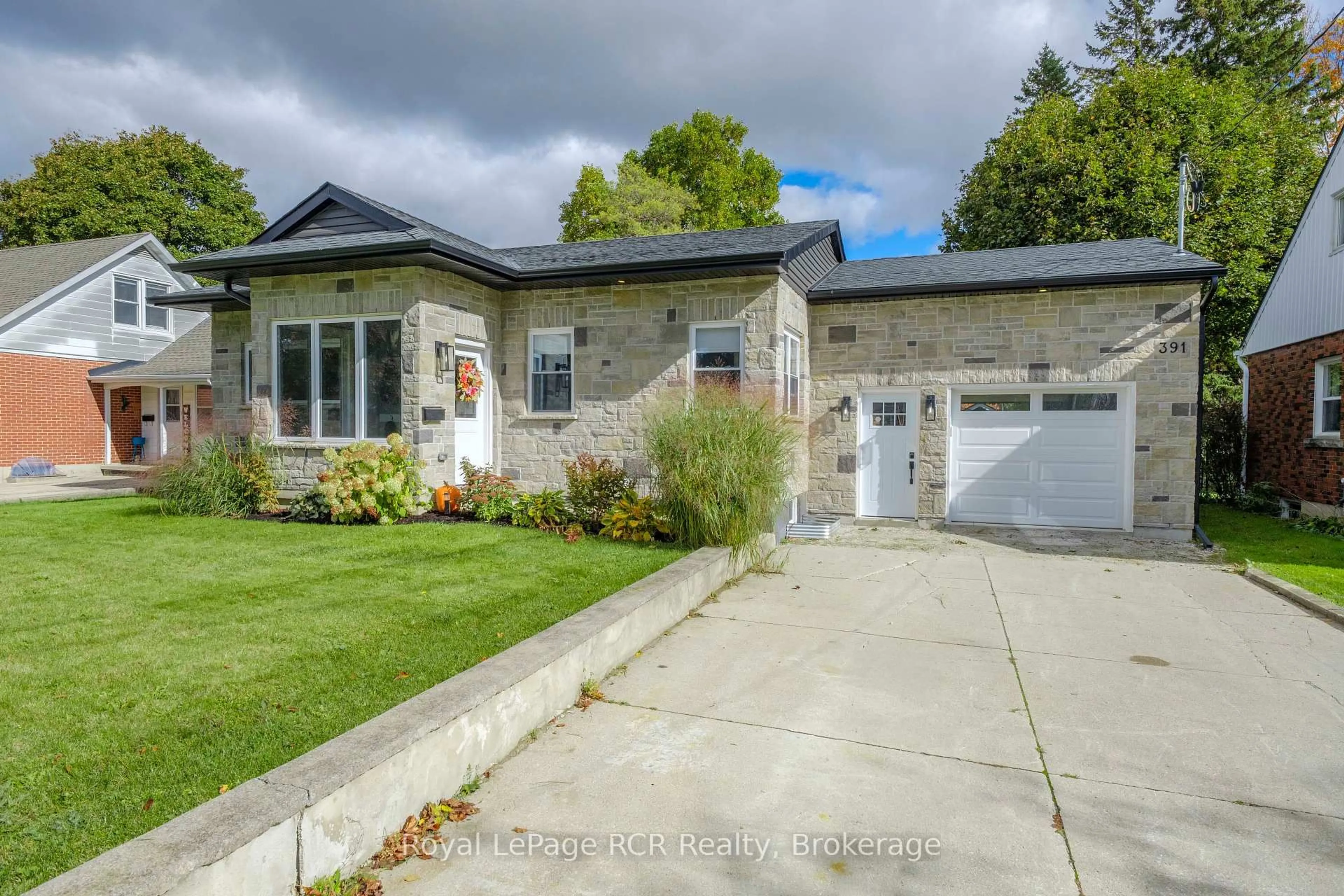 Unknown for 391 7th Ave, Owen Sound Ontario N4K 2W8