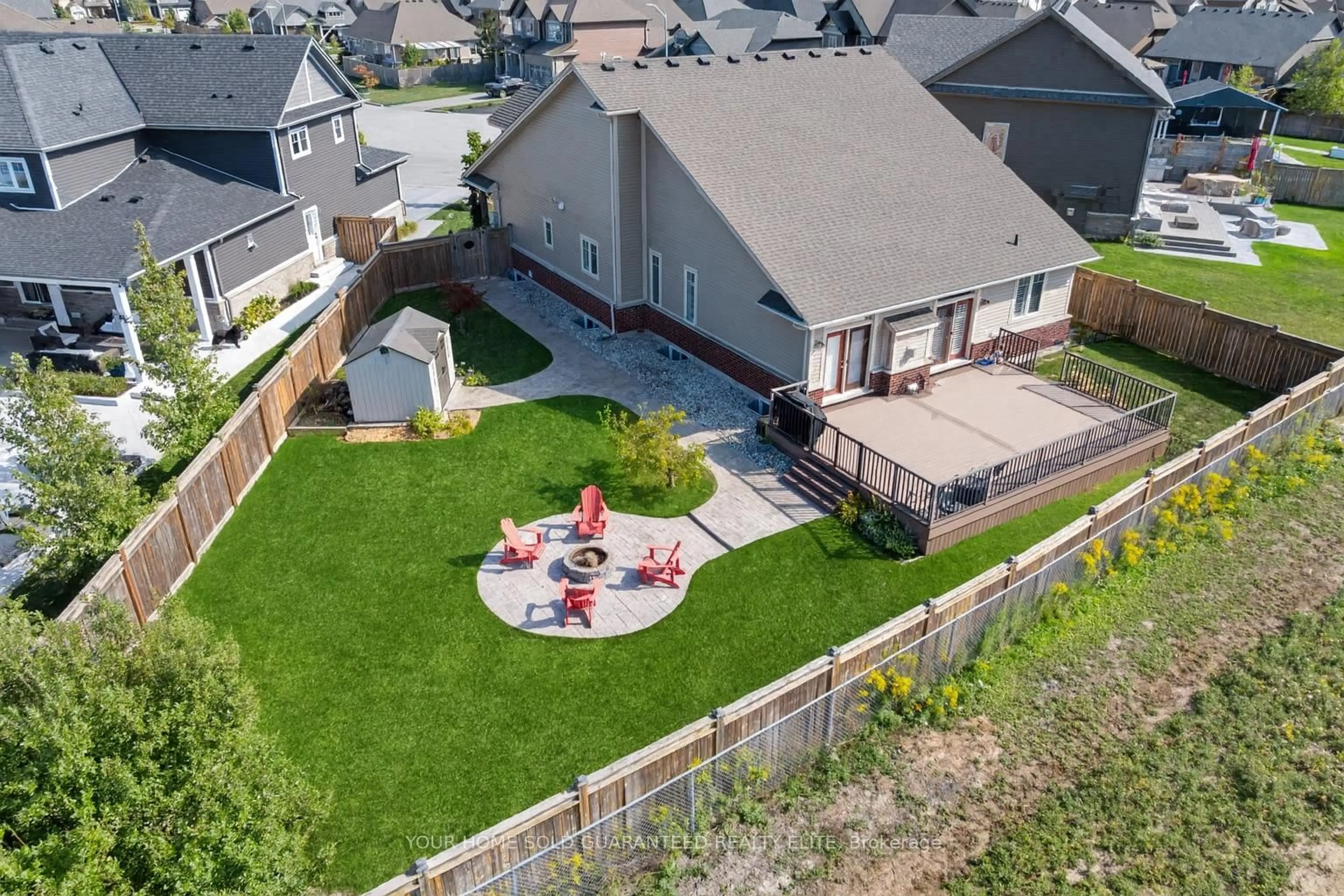 A pic from outside/outdoor area/front of a property/back of a property/a pic from drone, mountain view for 53 Anastasia Blvd, West Lincoln Ontario L0R 2A0