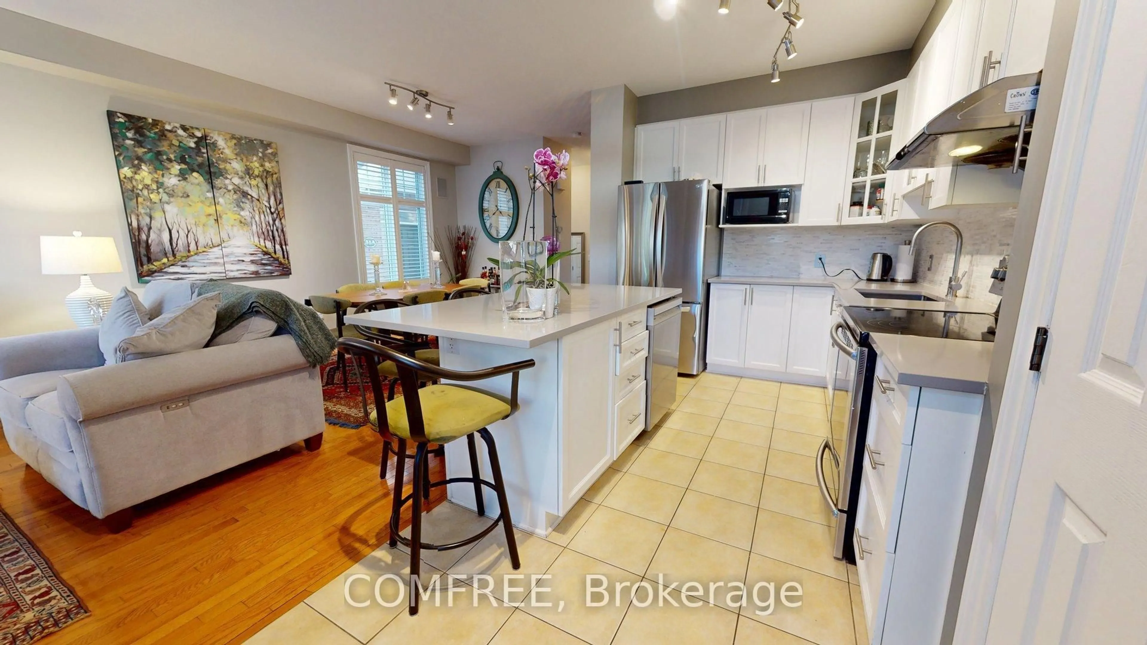 Open concept kitchen, ceramic/tile floor for 29D Cresthaven Dr, Ottawa Ontario K2G 6T8