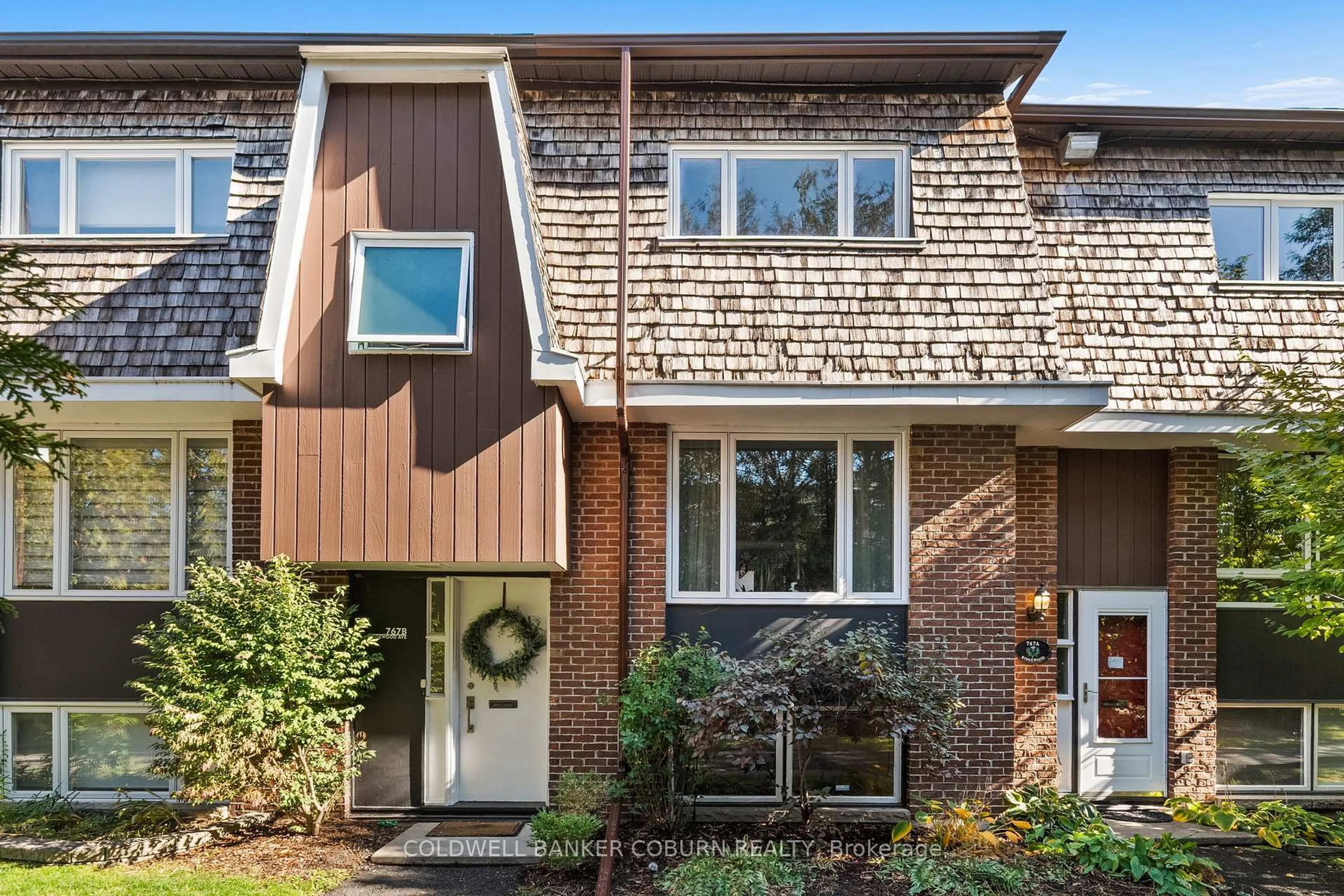 Home with brick exterior material, street for 767B Ridgewood Ave, Ottawa Ontario K1V 6M8
