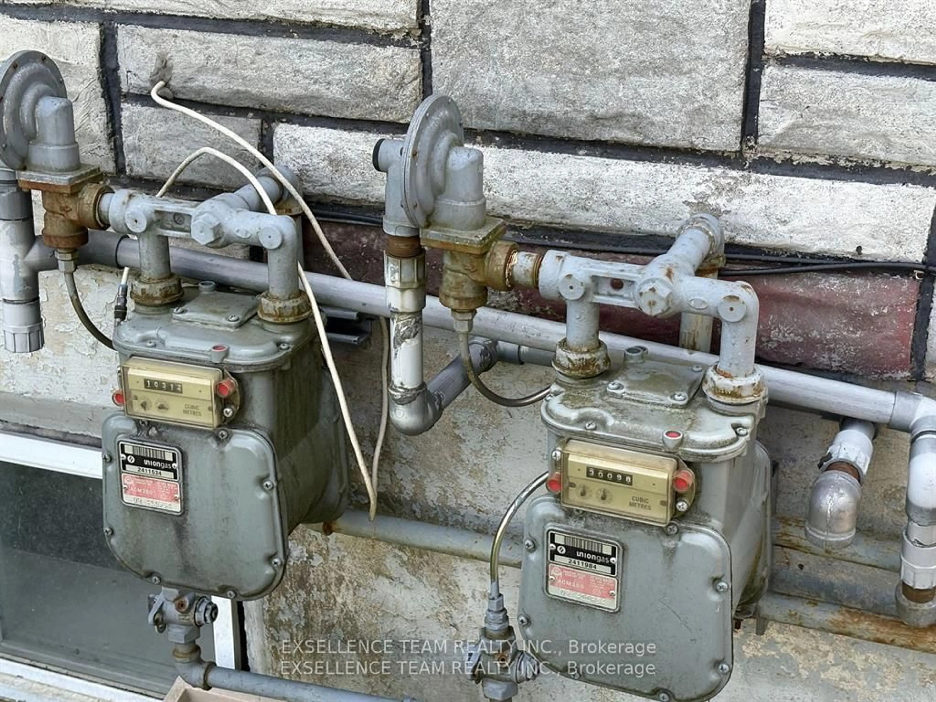 Unknown for 320+322 Andre Ave, Cornwall Ontario K6J 3A1