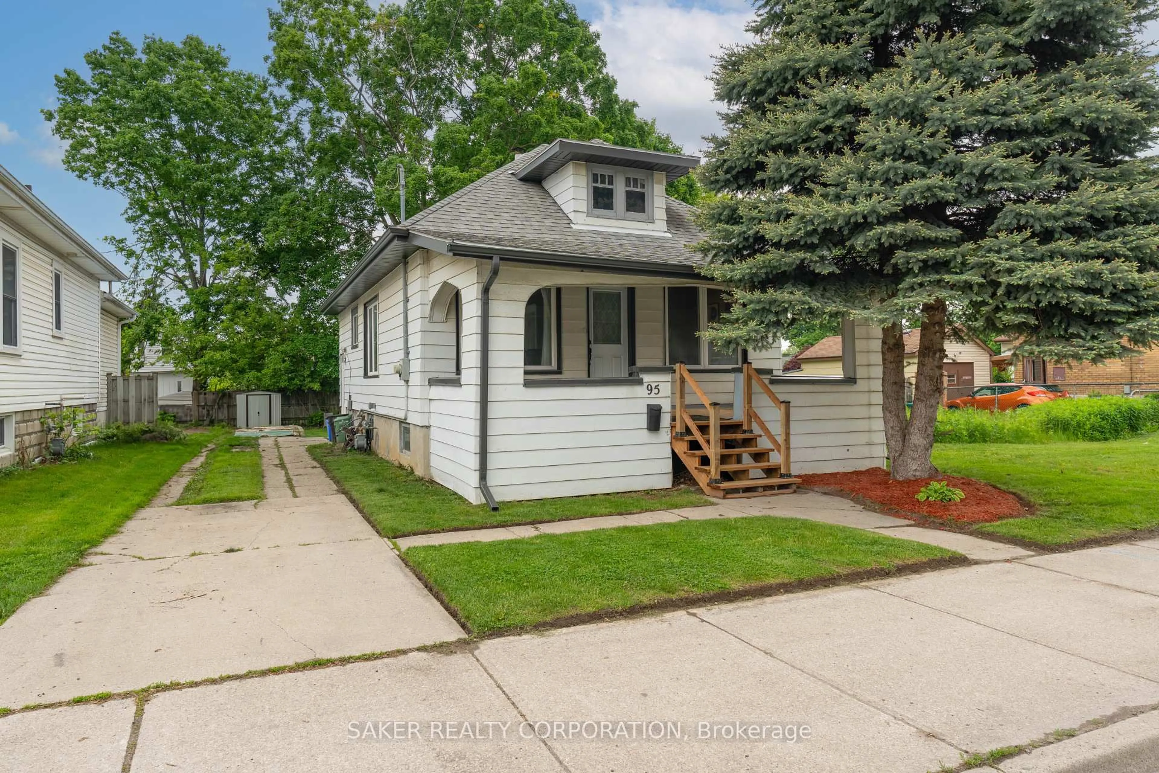 Home with vinyl exterior material, street for 95 Adelaide St, London South Ontario N5Z 3K6