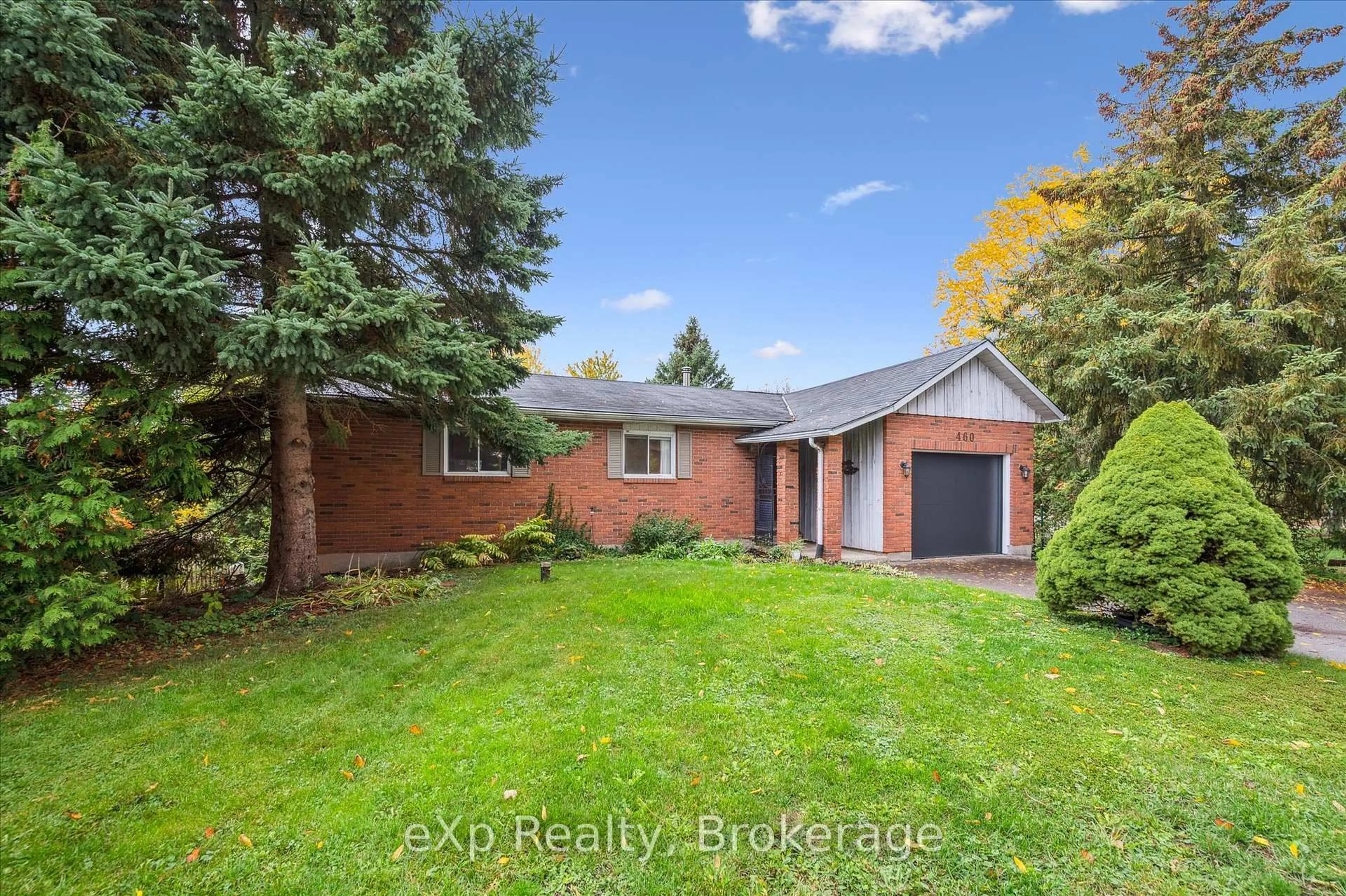 A pic from outside/outdoor area/front of a property/back of a property/a pic from drone, water/lake/river/ocean view for 460 Geddes St, Centre Wellington Ontario N0B 1S0