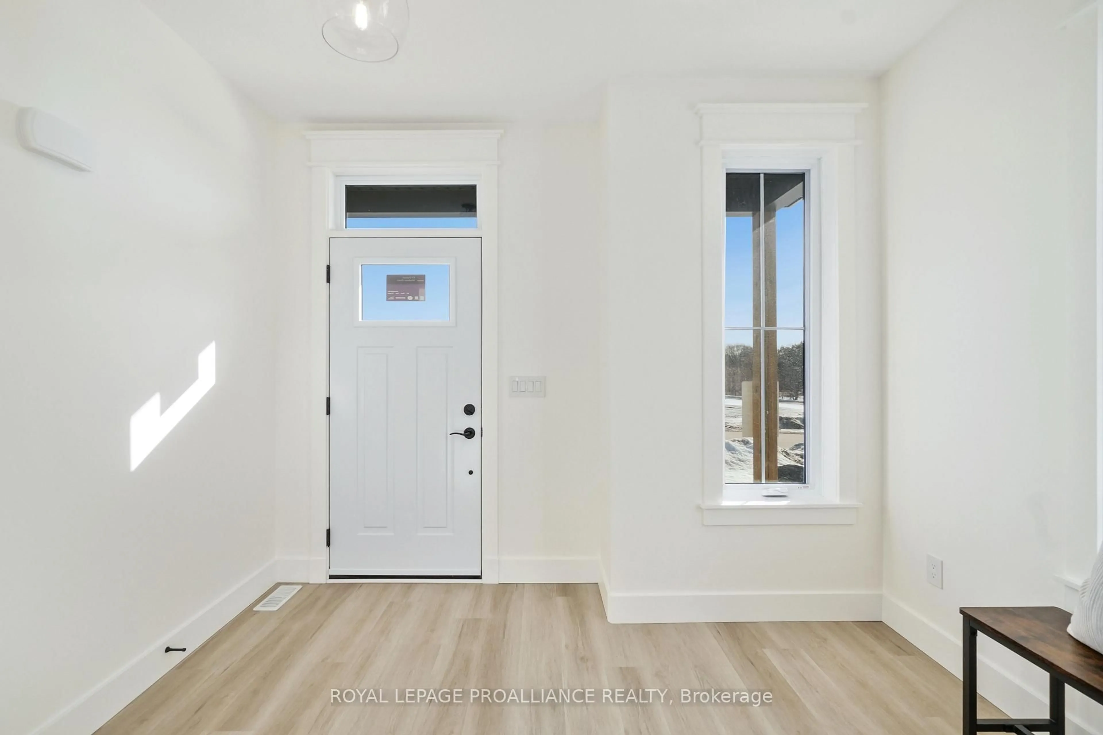 Indoor entryway for 1 Hollingsworth St, Cramahe Ontario K0K 1S0
