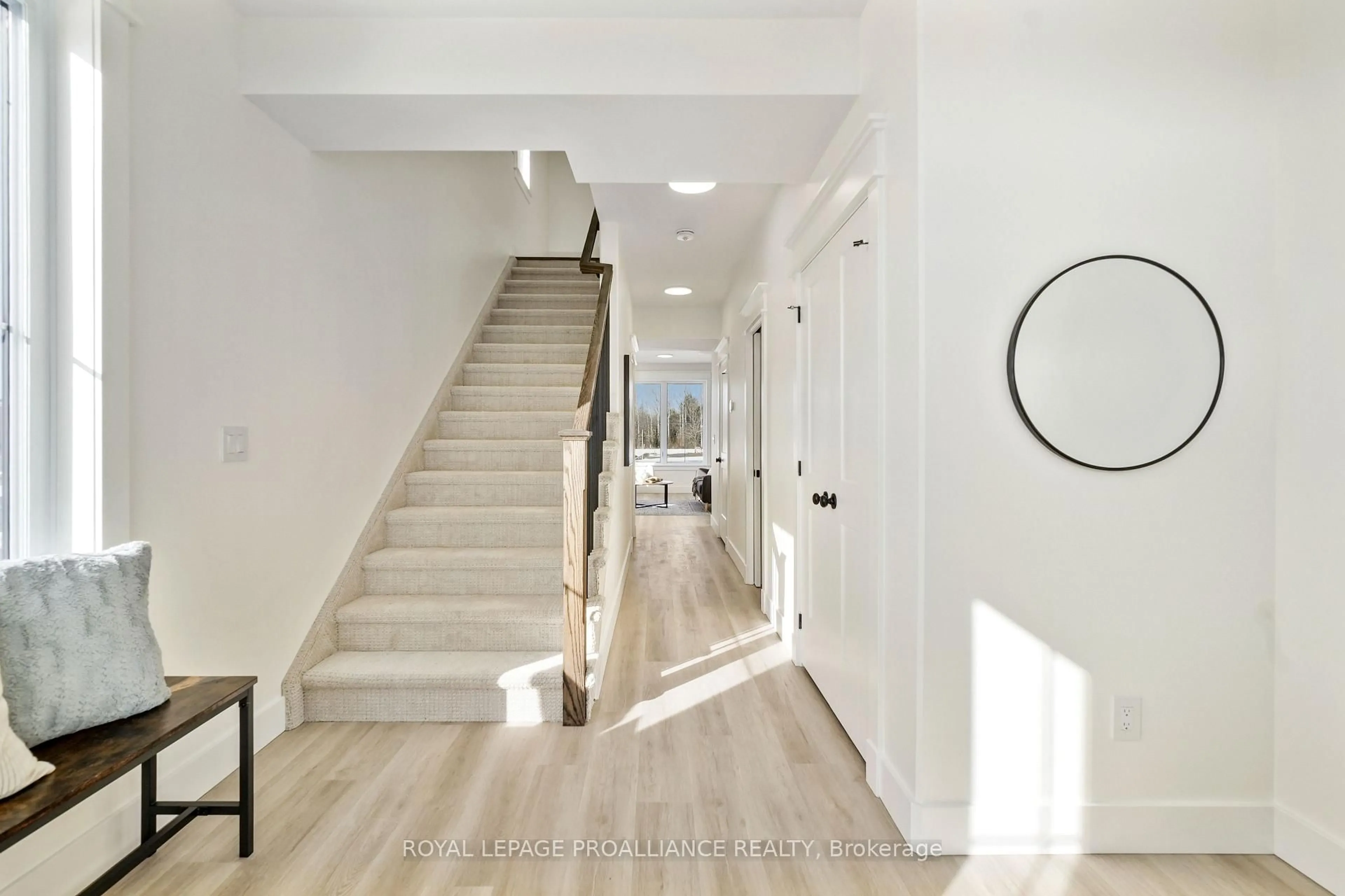 Indoor entryway for 1 Hollingsworth St, Cramahe Ontario K0K 1S0