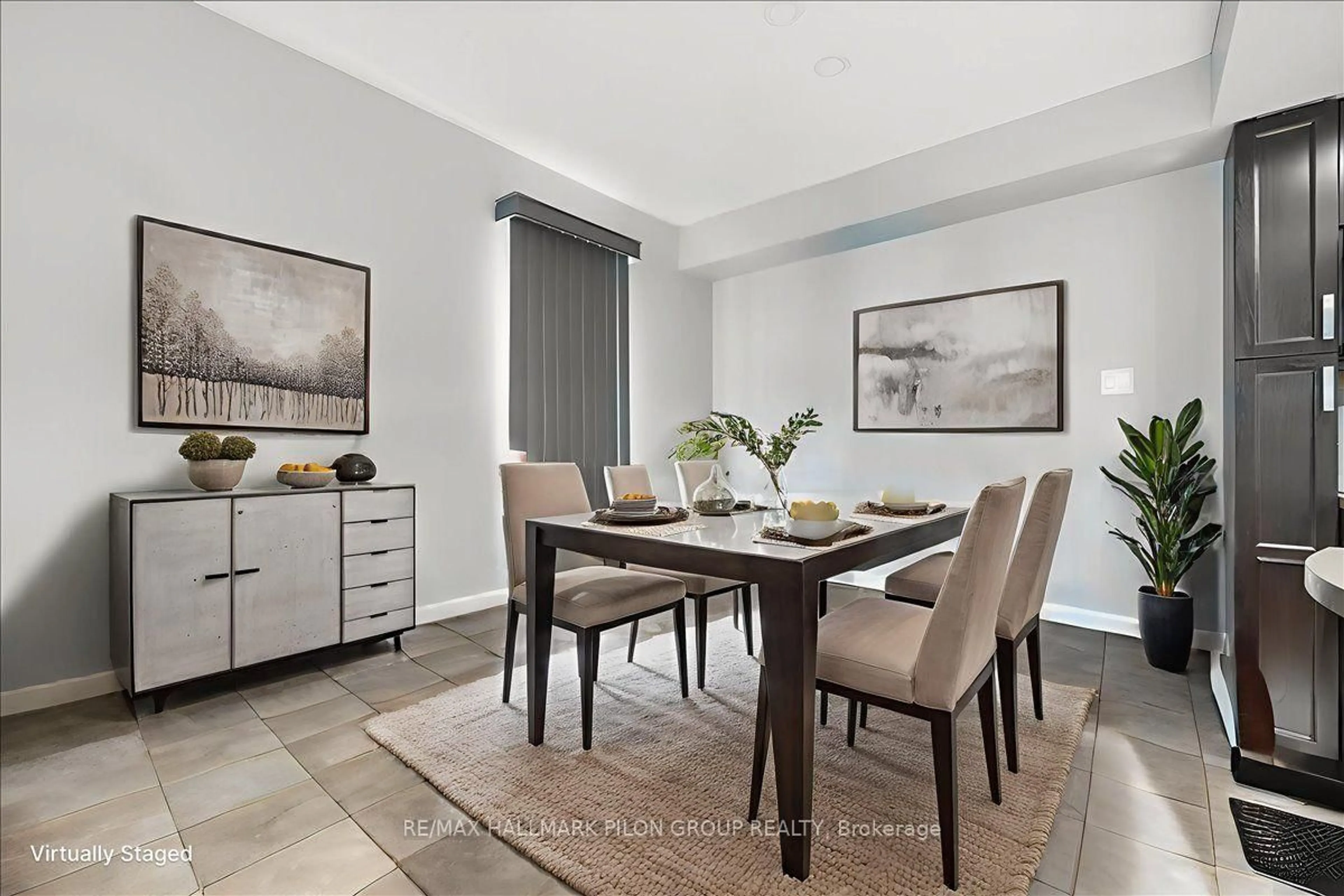 Dining room, unknown for 902 Notre Dame St #100, Russell Ontario K0A 1W0