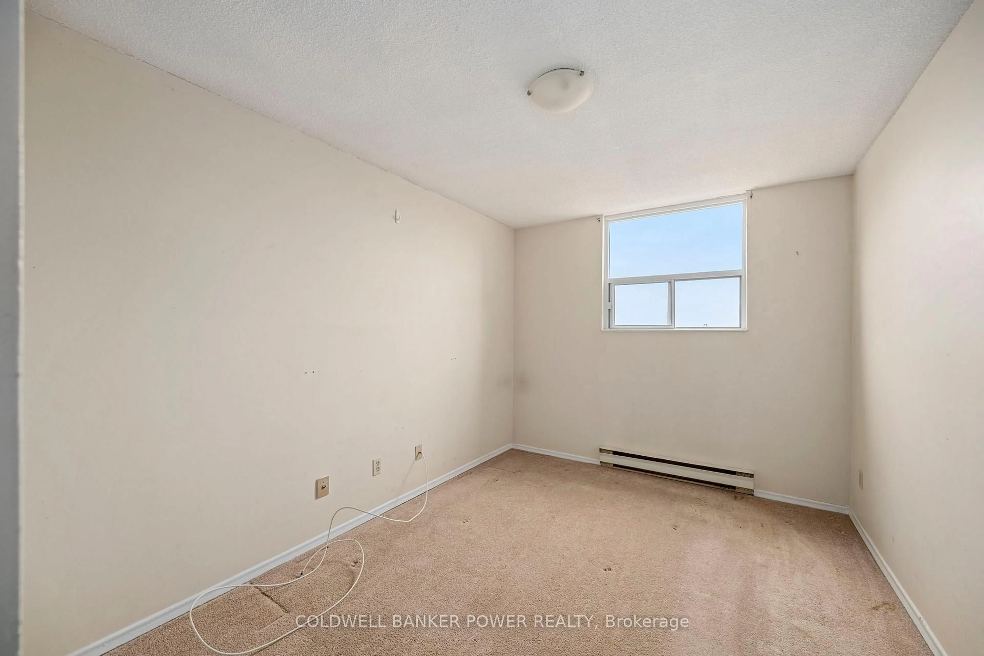 A pic of a room for 1105 Jalna Blvd #1105, London South Ontario N6E 2S9
